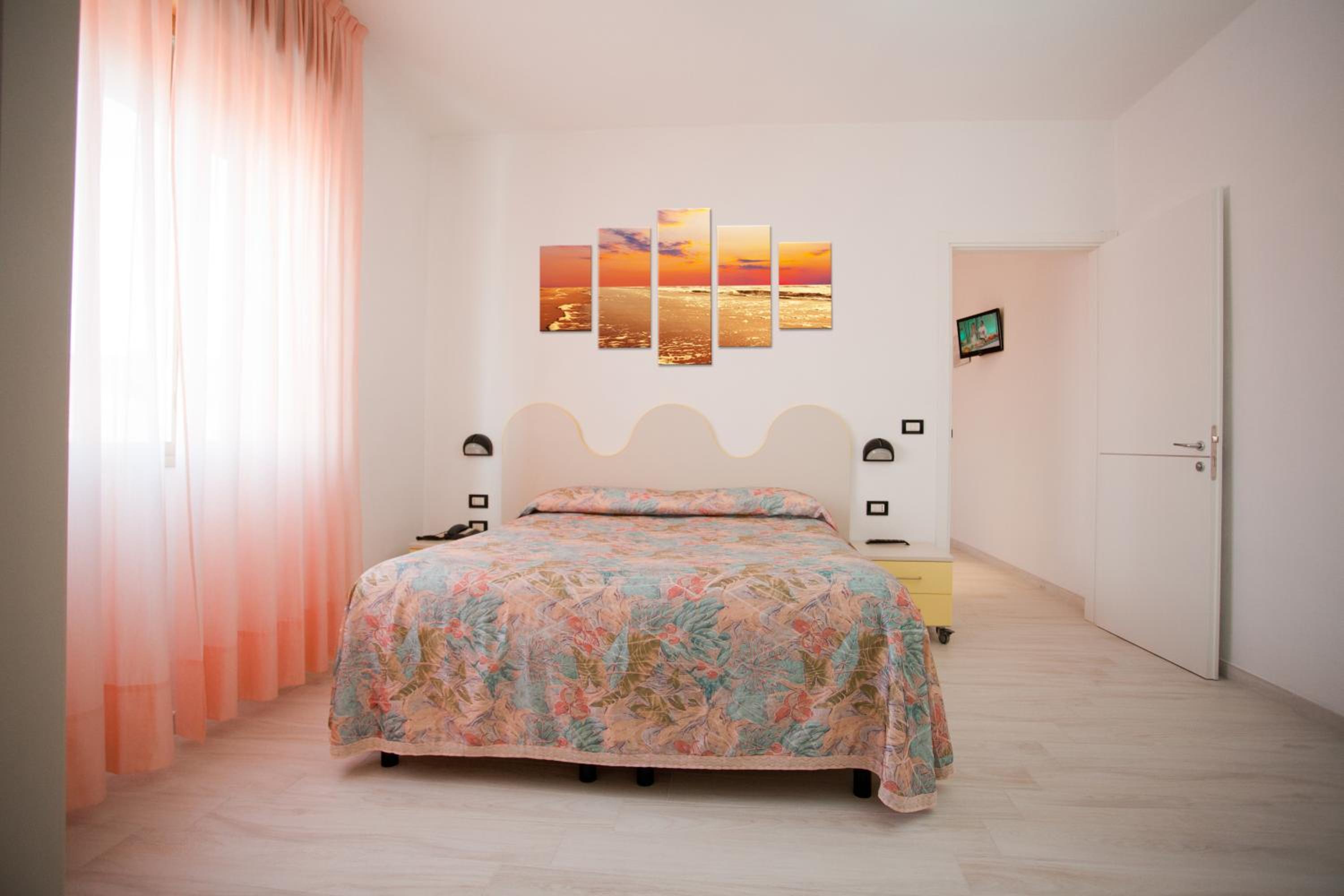 Triple Room - Photo 9