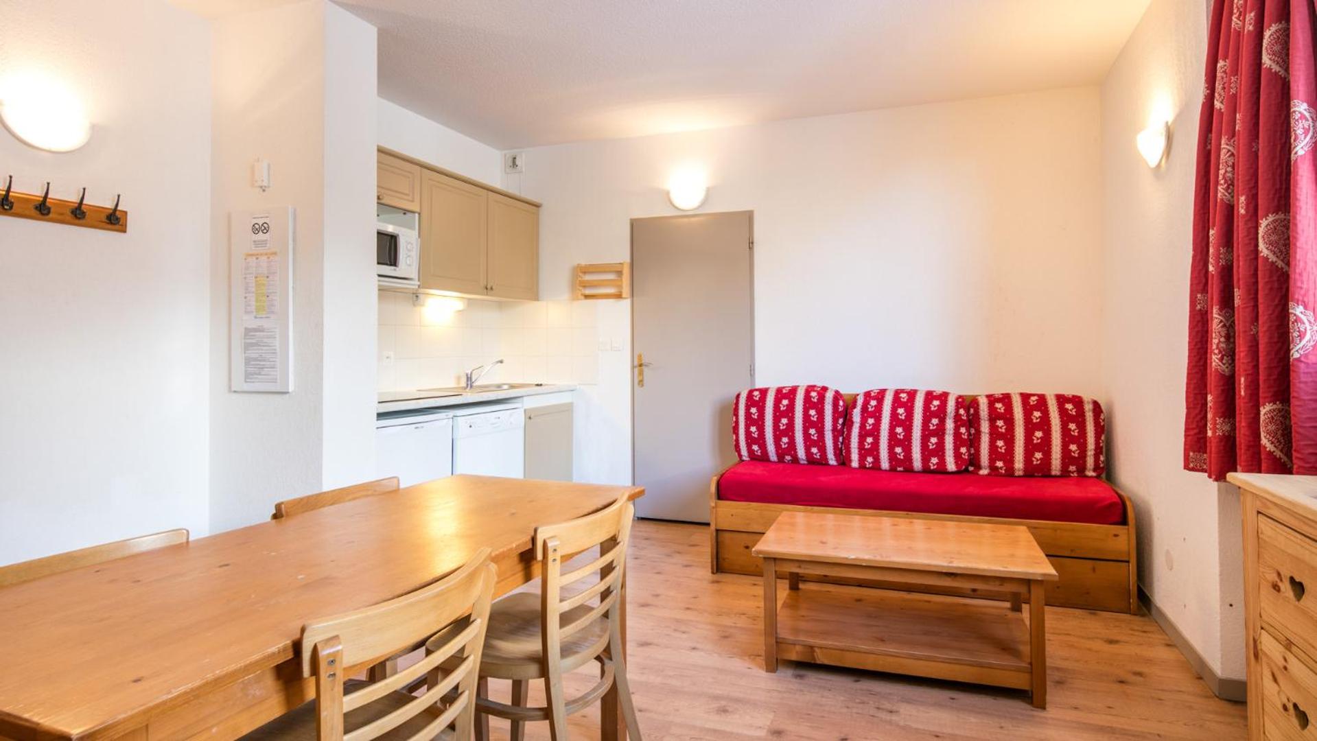 Studio for 4 people with sleeping area photo 2