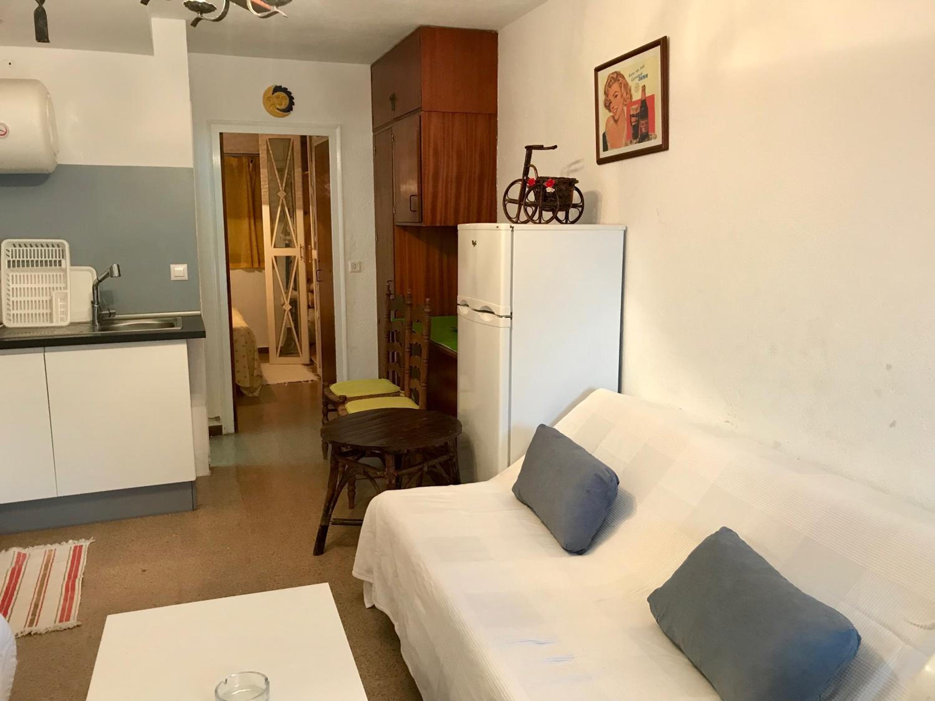 One-Bedroom Apartment - City View