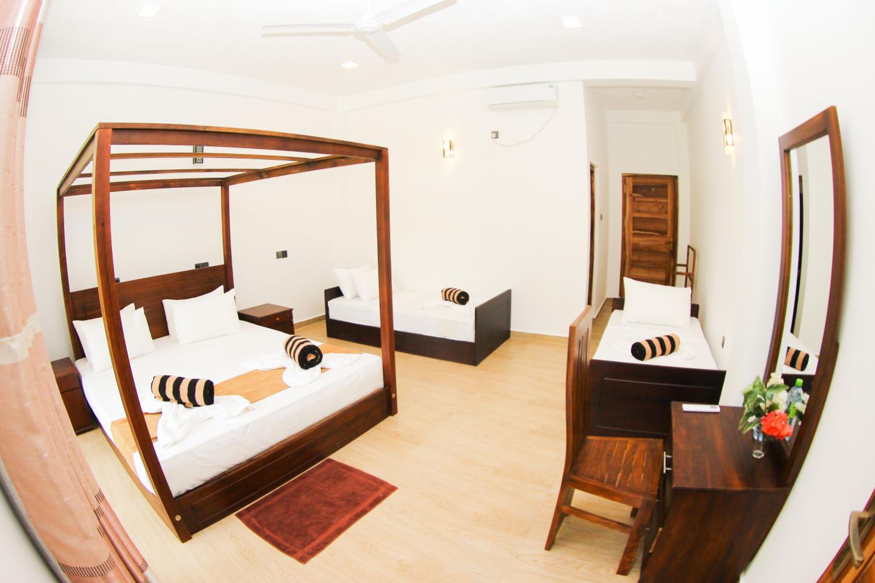 Deluxe Family Room