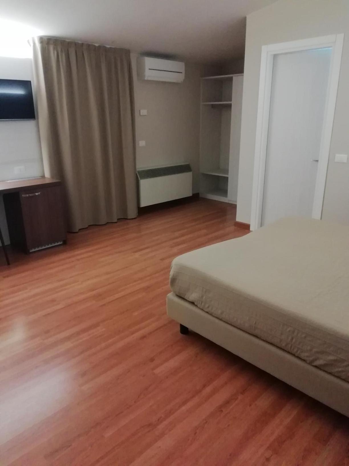 Triple Room with Balcony - Photo 1