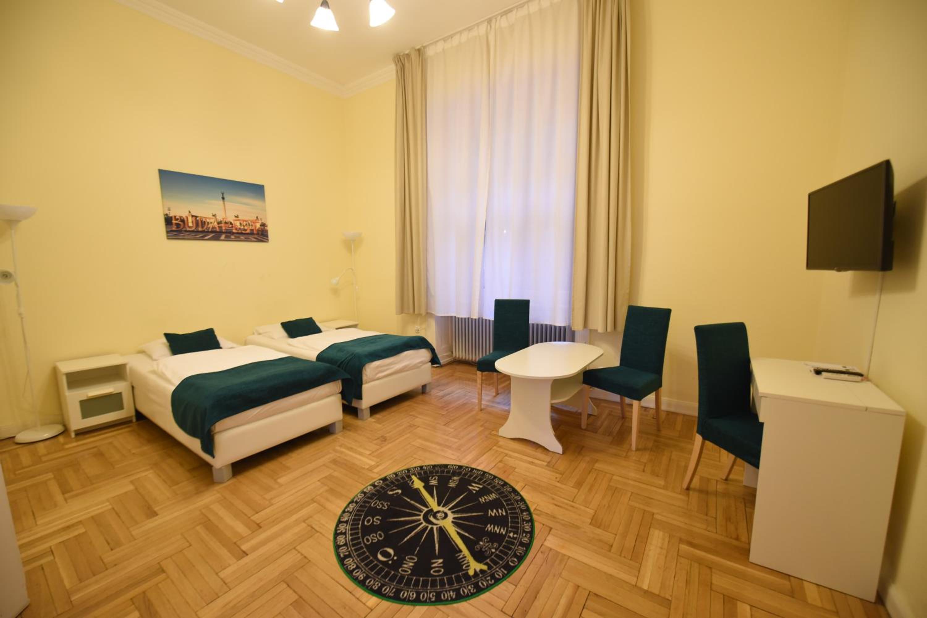 Superior Two-Bedroom Apartment - Photo 6