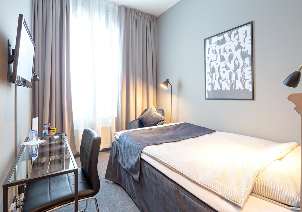 Large Single Room photo 3