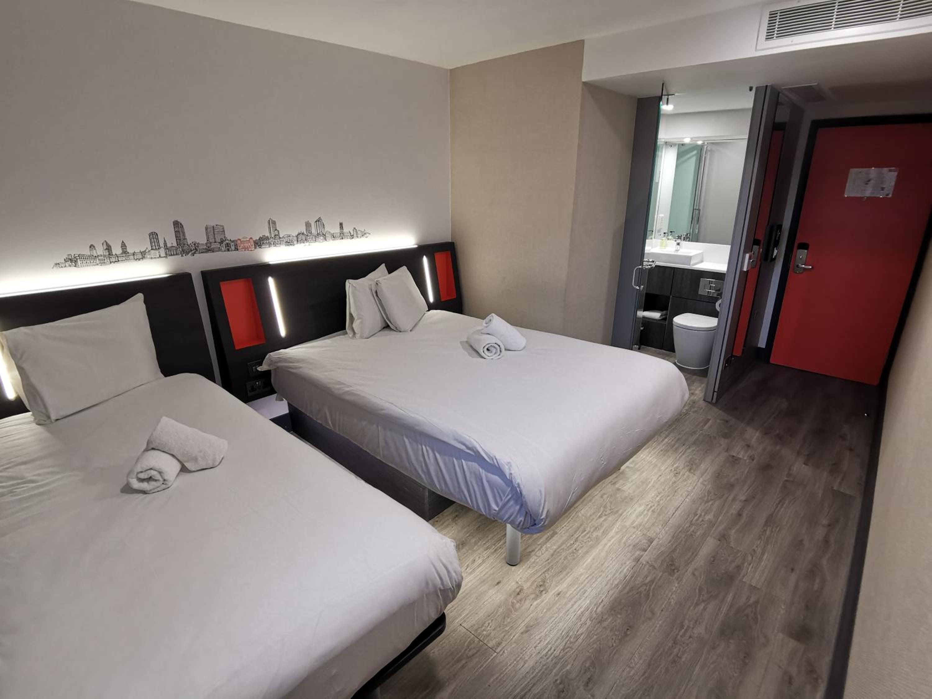 Family Triple Room photo 2