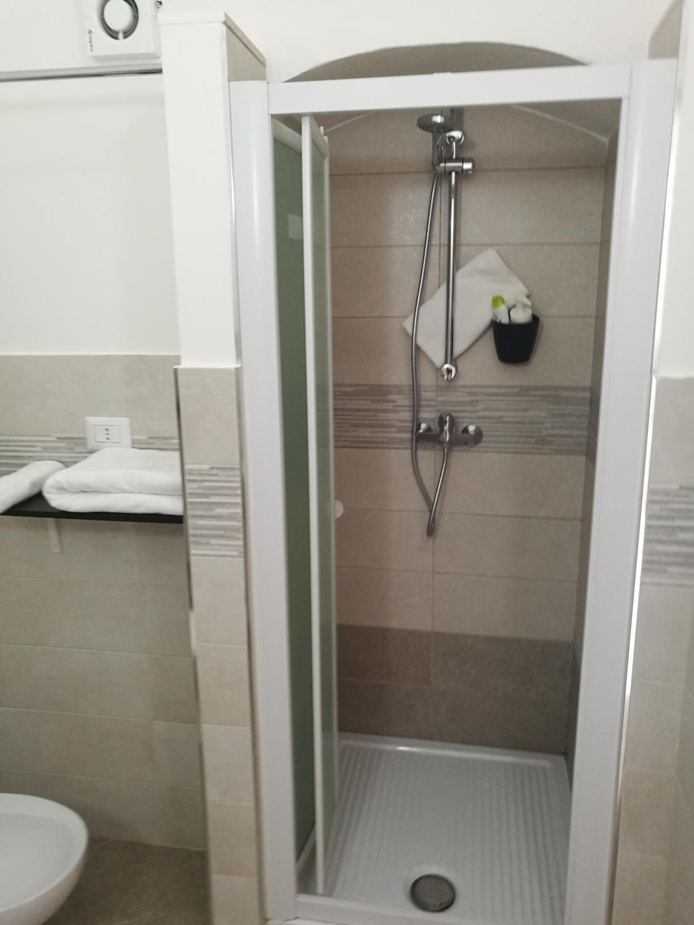 Standard Quadruple Room - Photo 2
