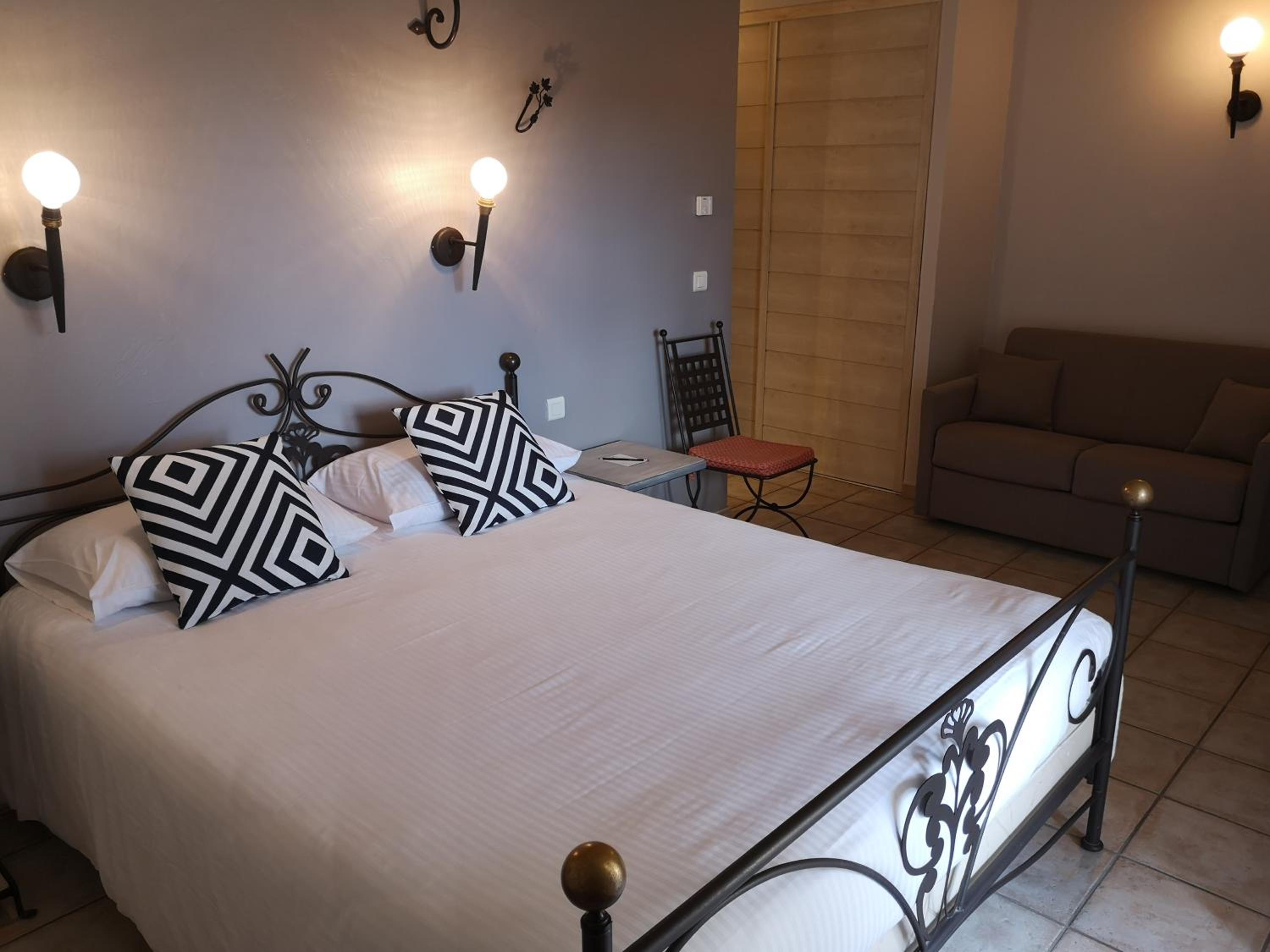 Superior Double Room - Photo 5