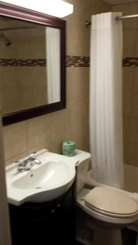 King Room - Non-Smoking photo 3