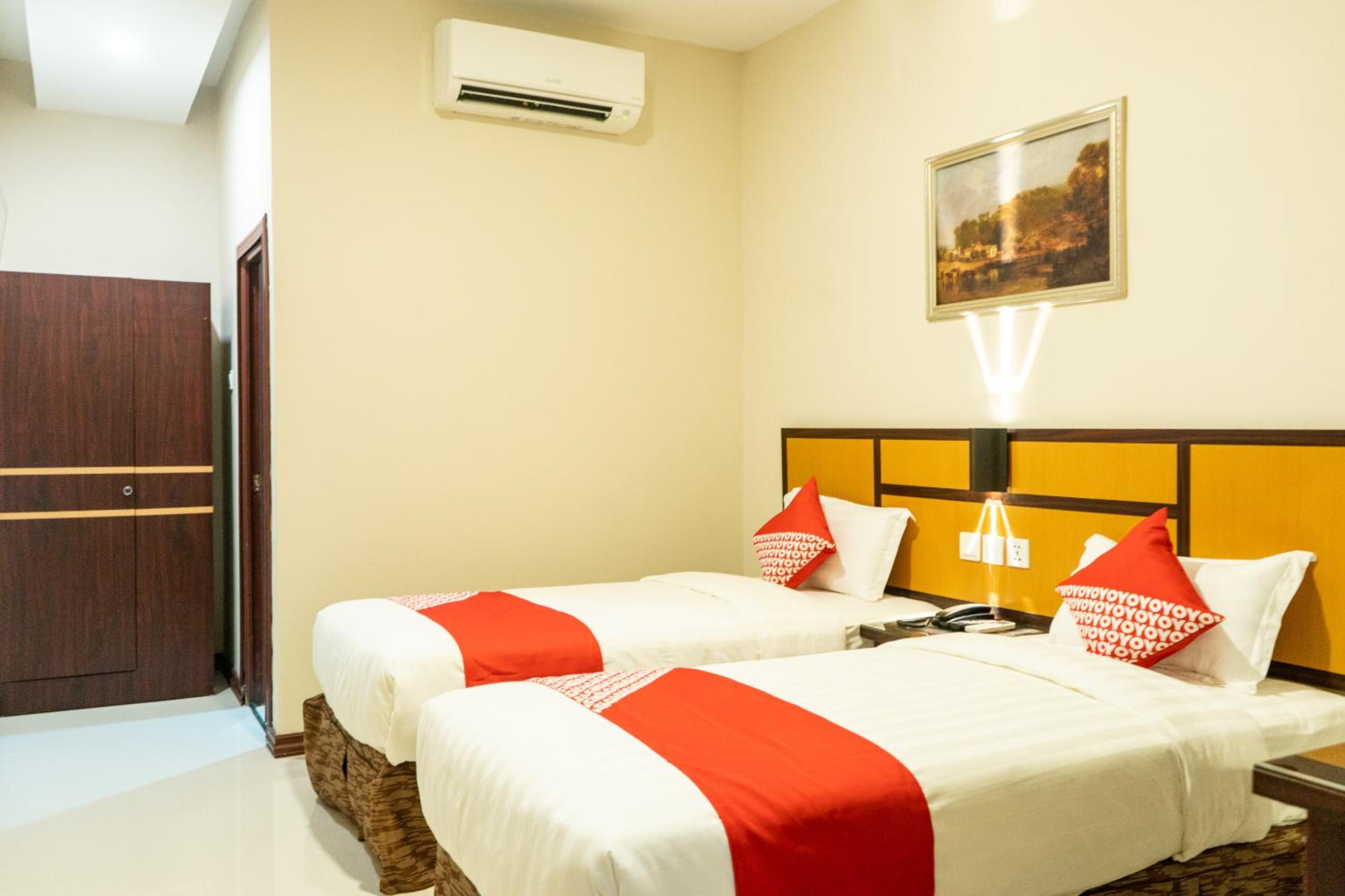 Standard Twin Room