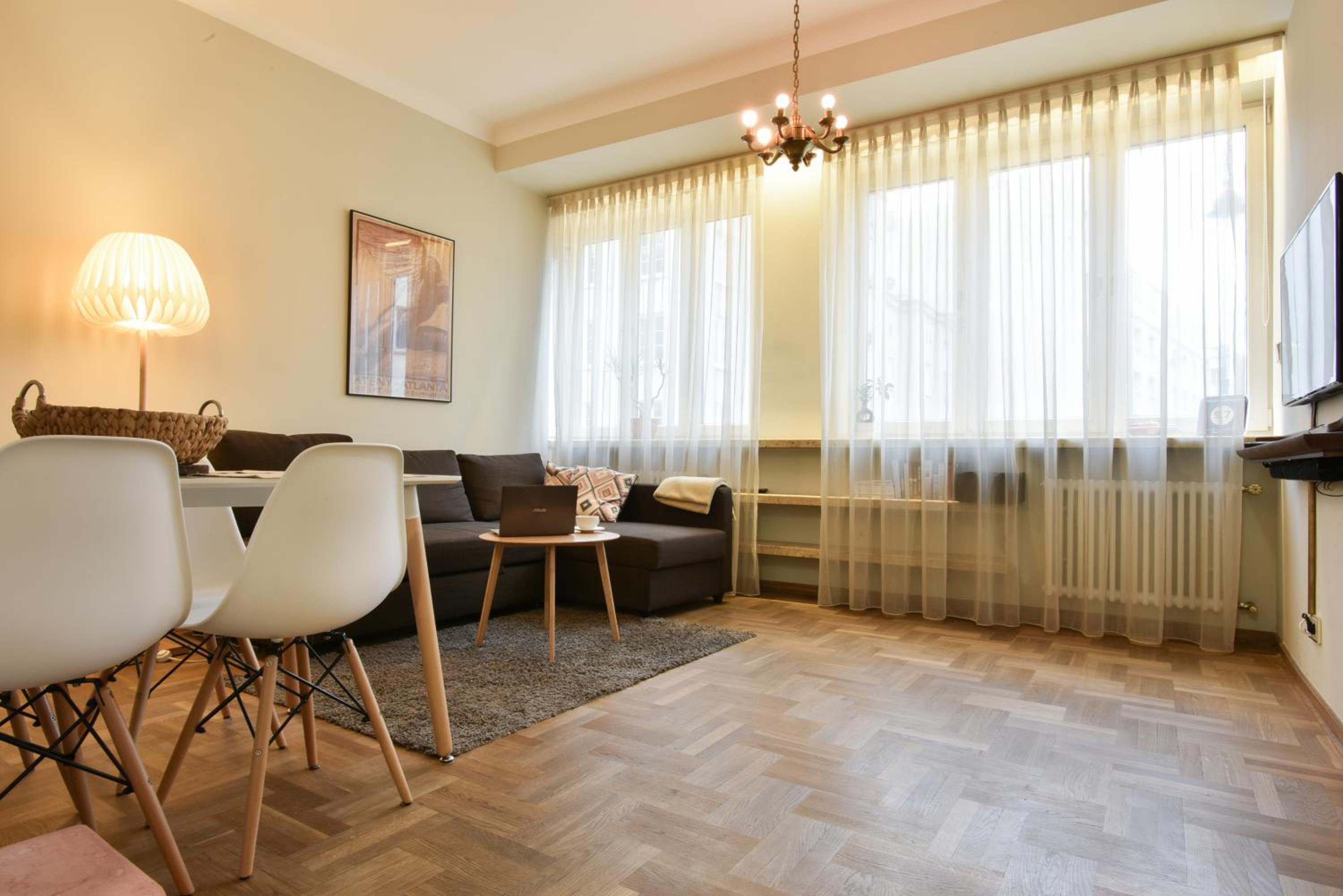 One-Bedroom Apartment - Photo 27