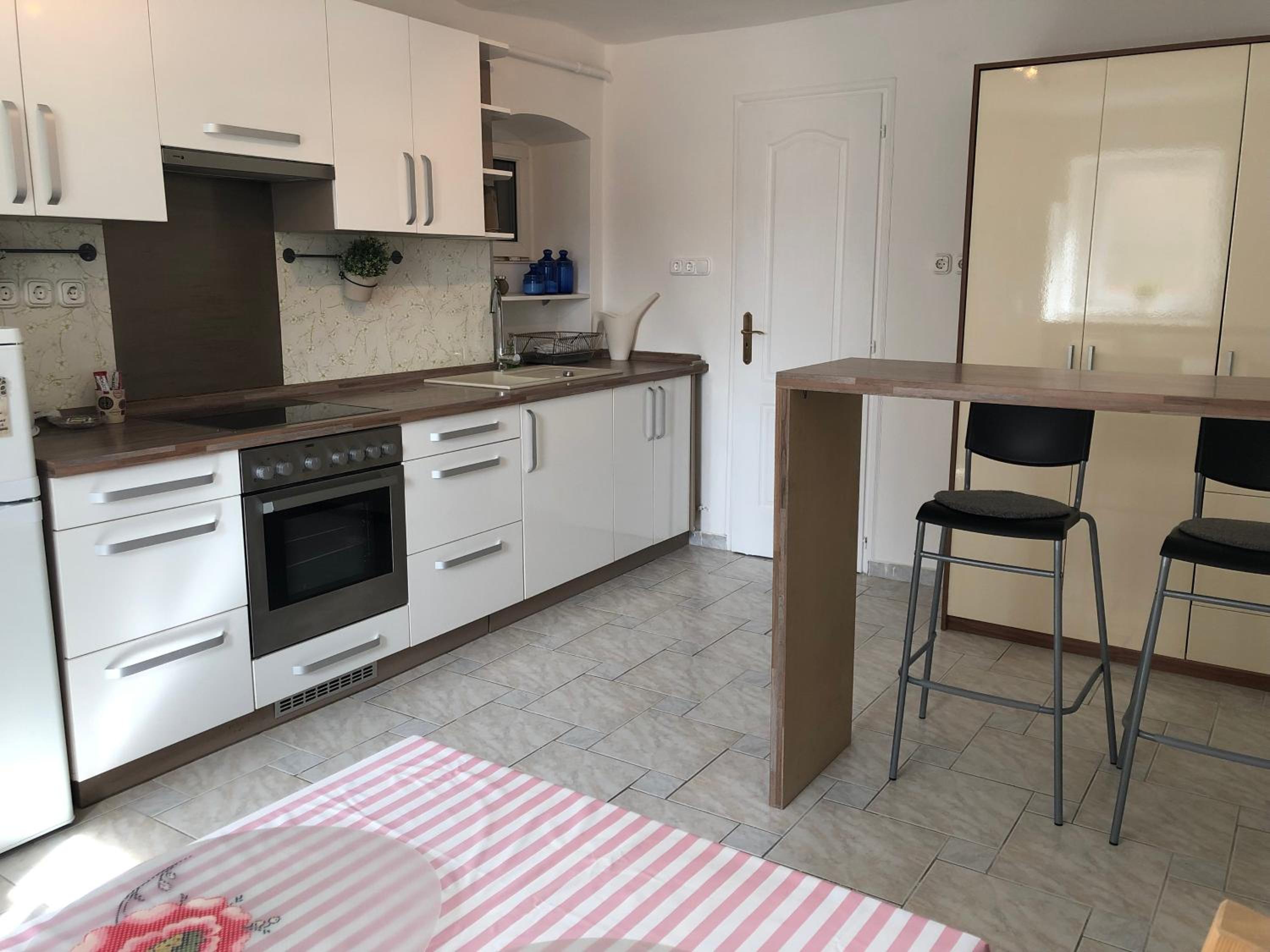 Apartment - Photo 11