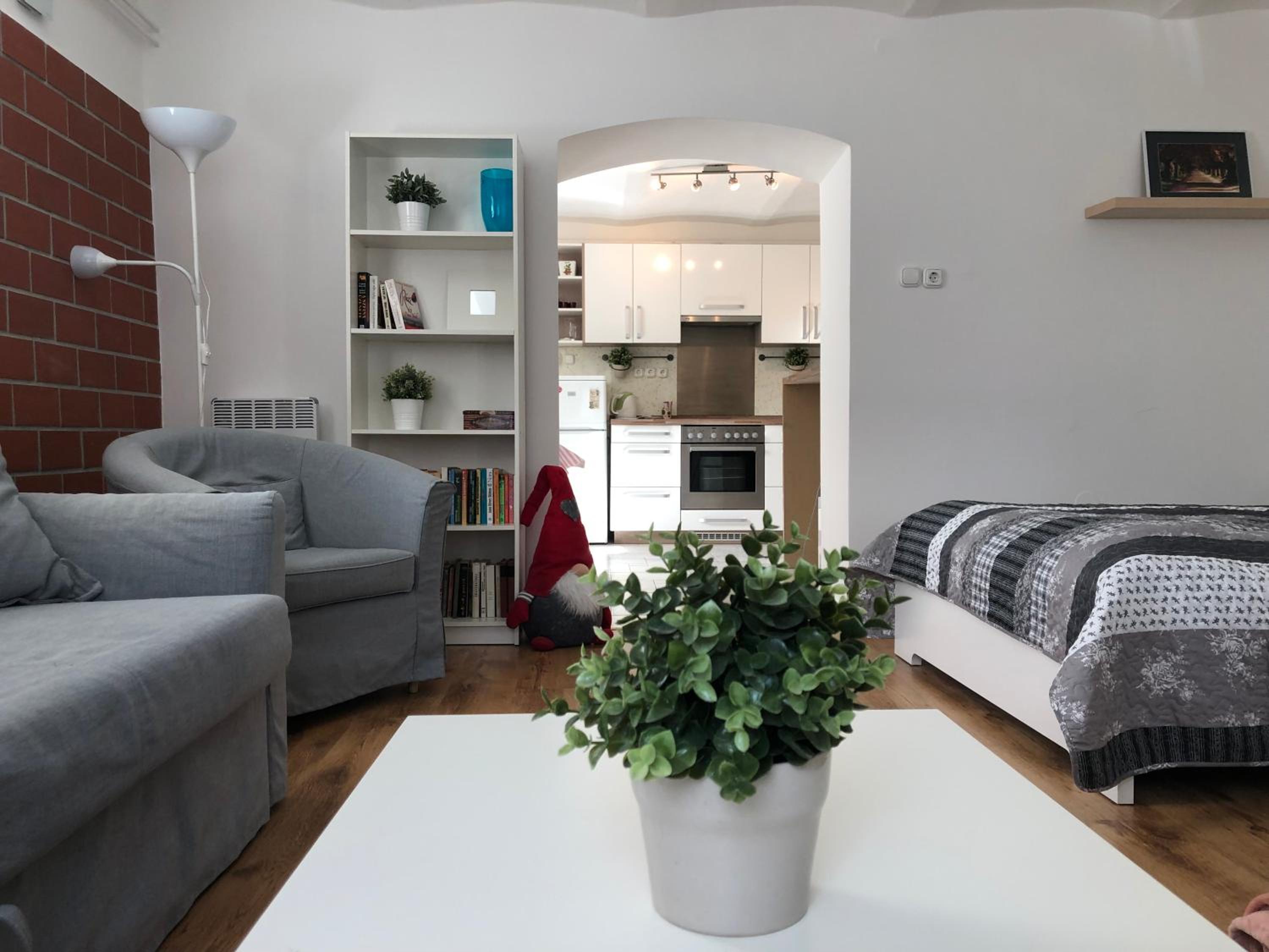 Apartment - Photo 19