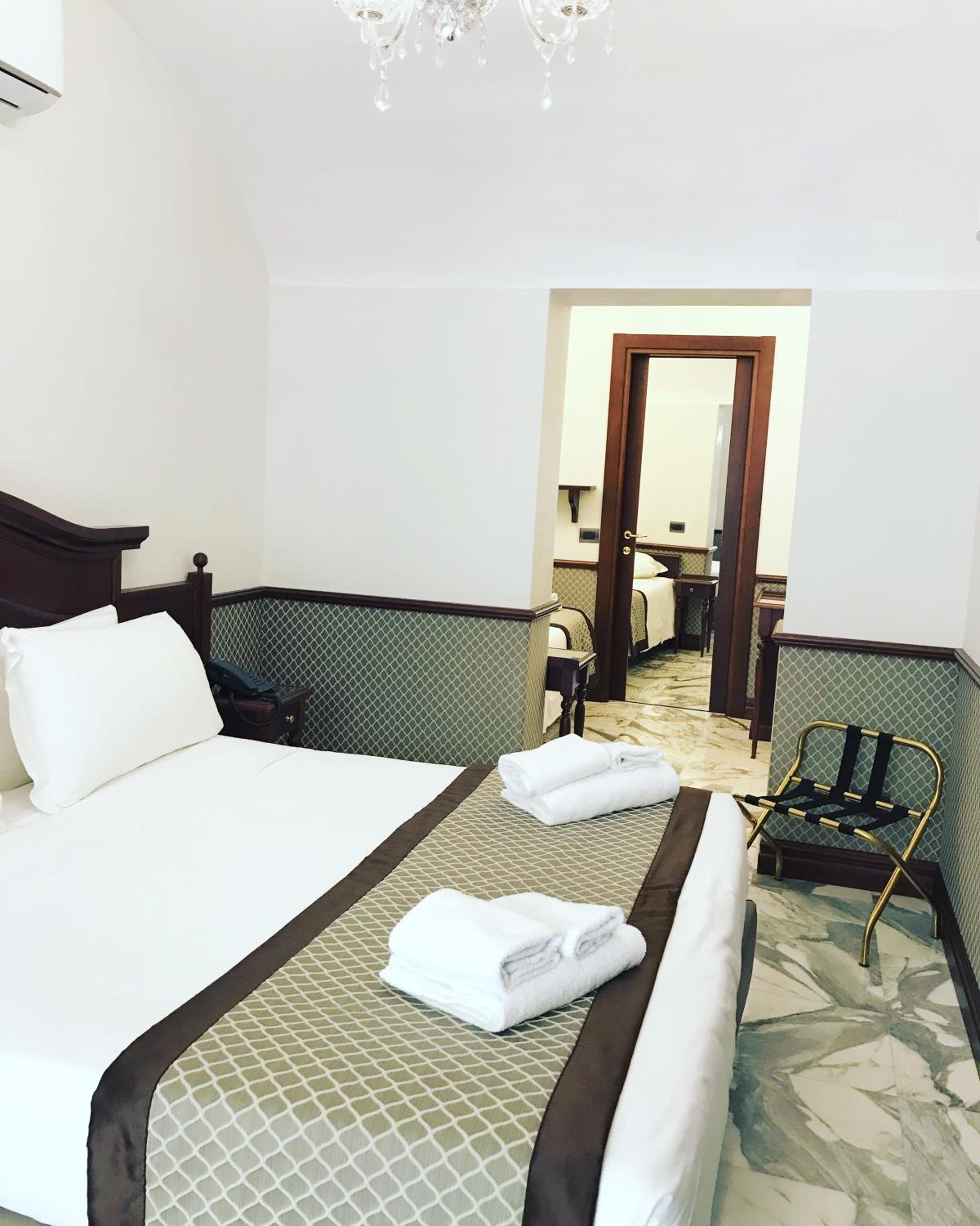 Superior Triple Room photo 2