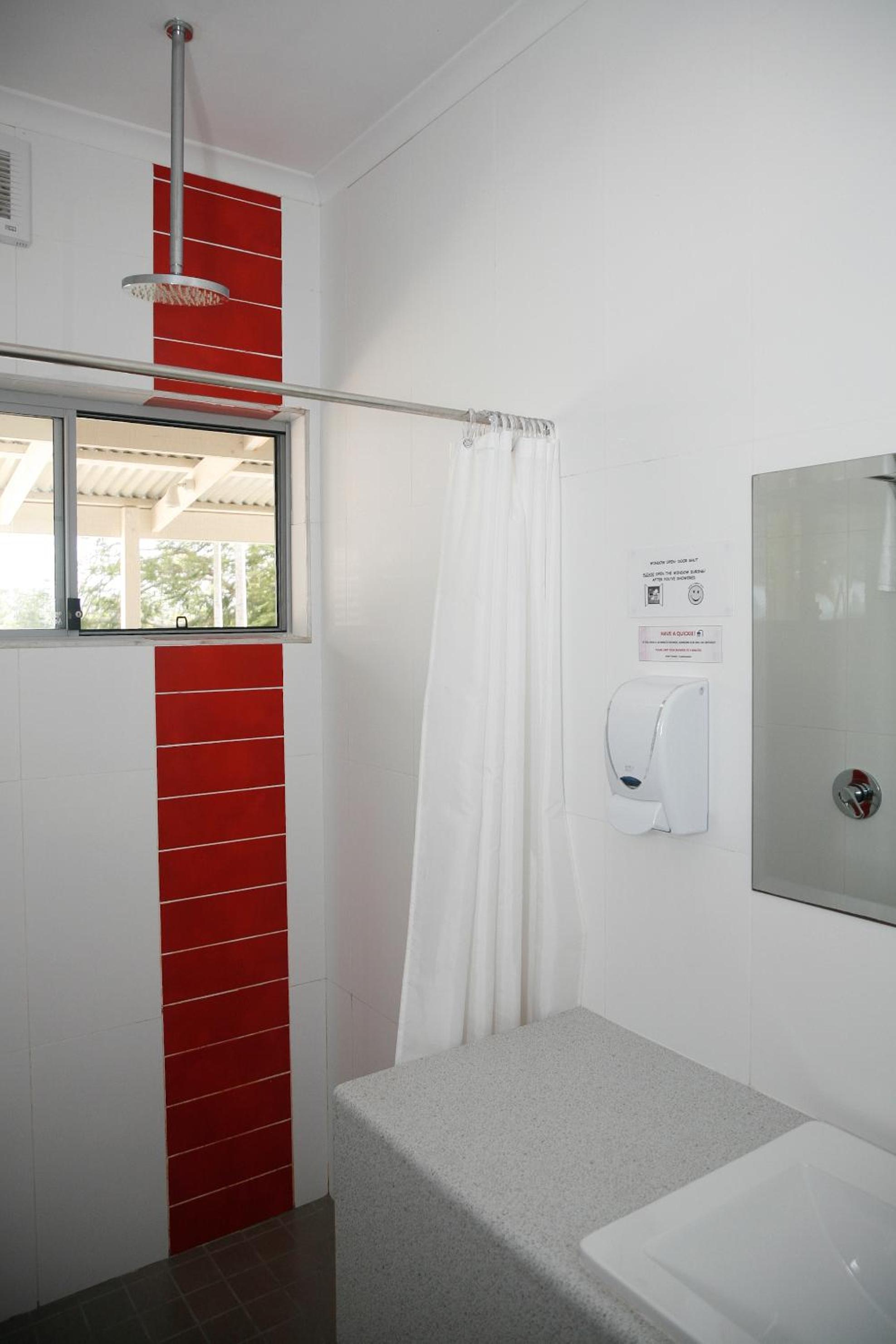 4 Bed Share + Attached Ensuite