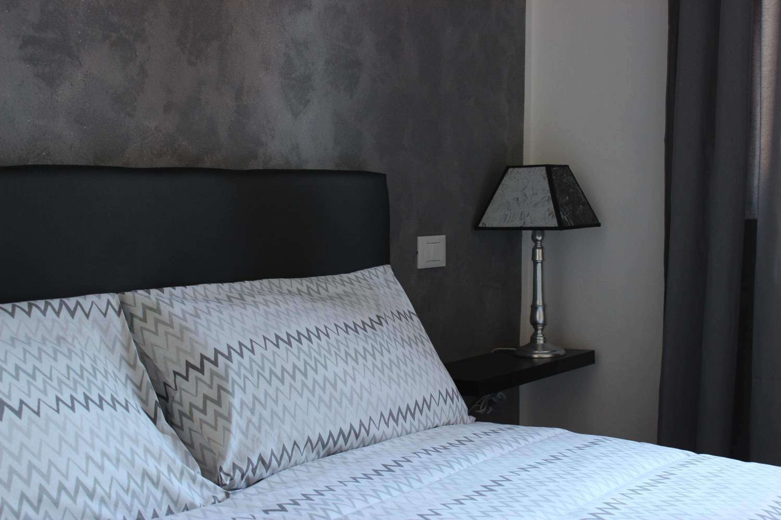 Double Room with Private Bathroom - Photo 1