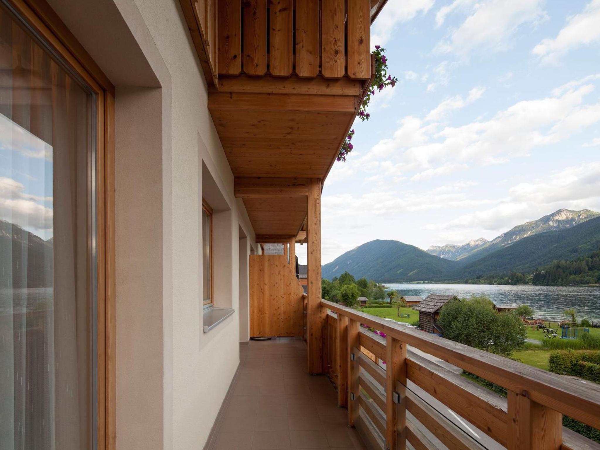 Two-Bedroom Apartment with Balcony photo 2