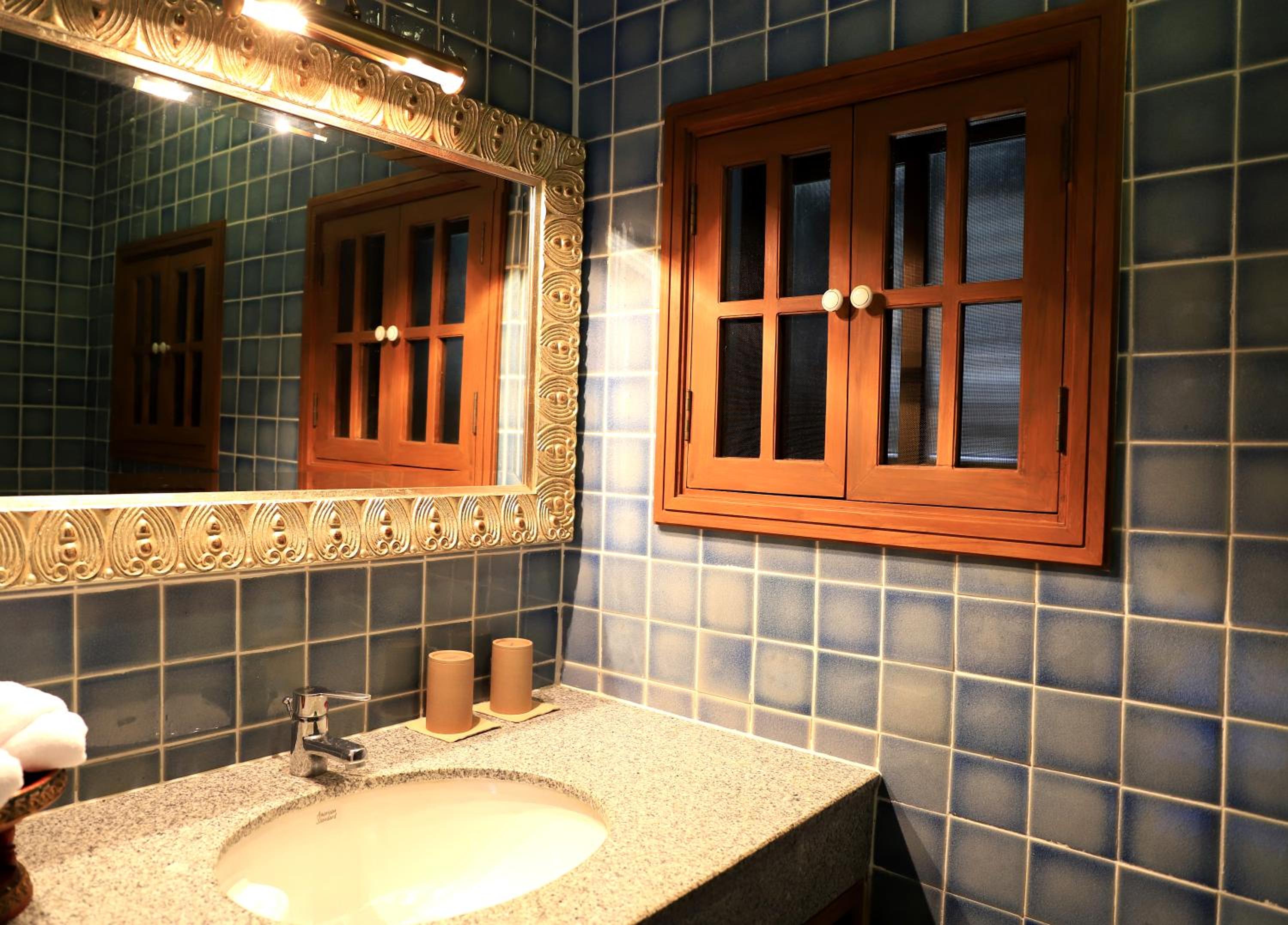 Duplex Suite - Photo 9