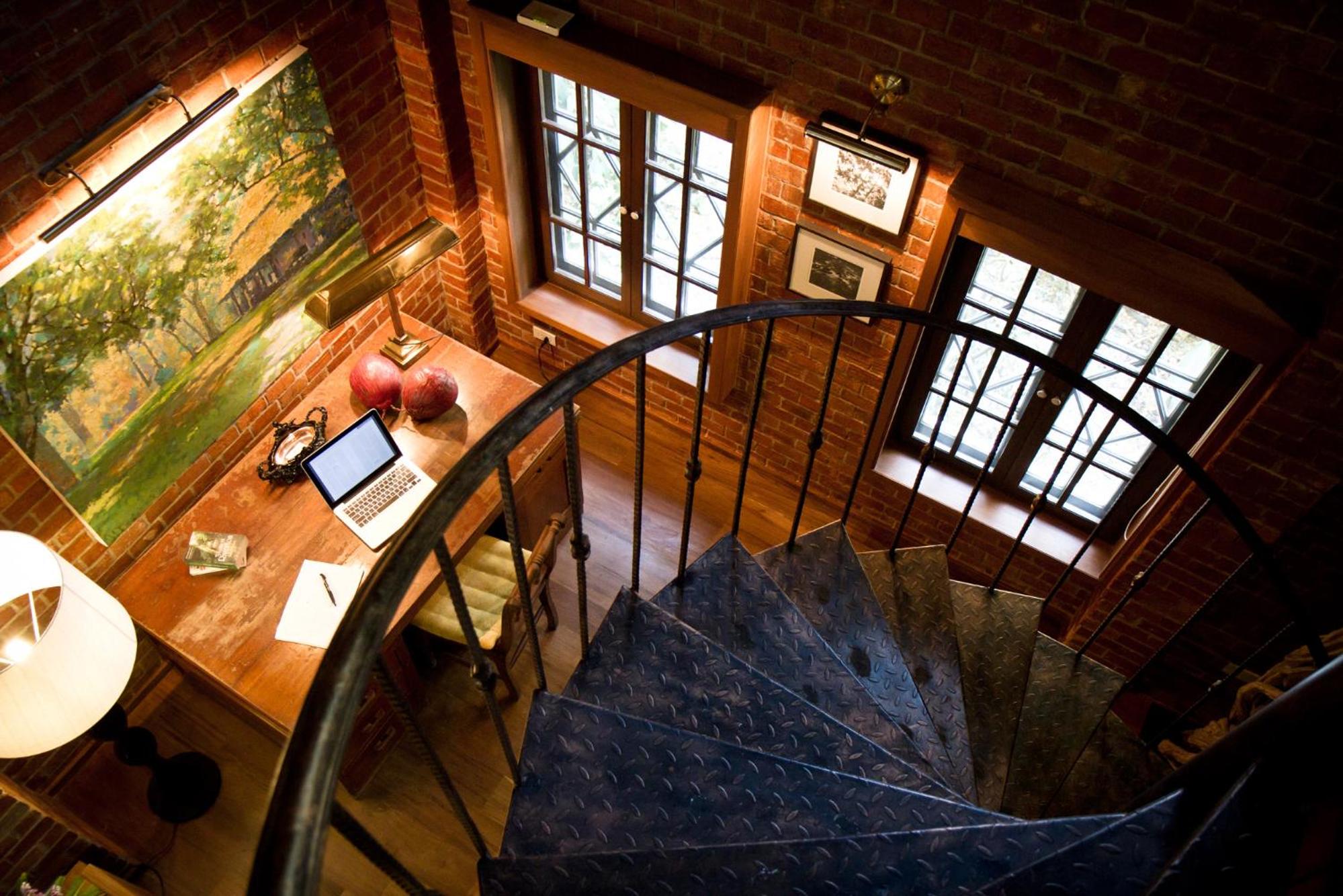 Duplex Suite - Photo 8