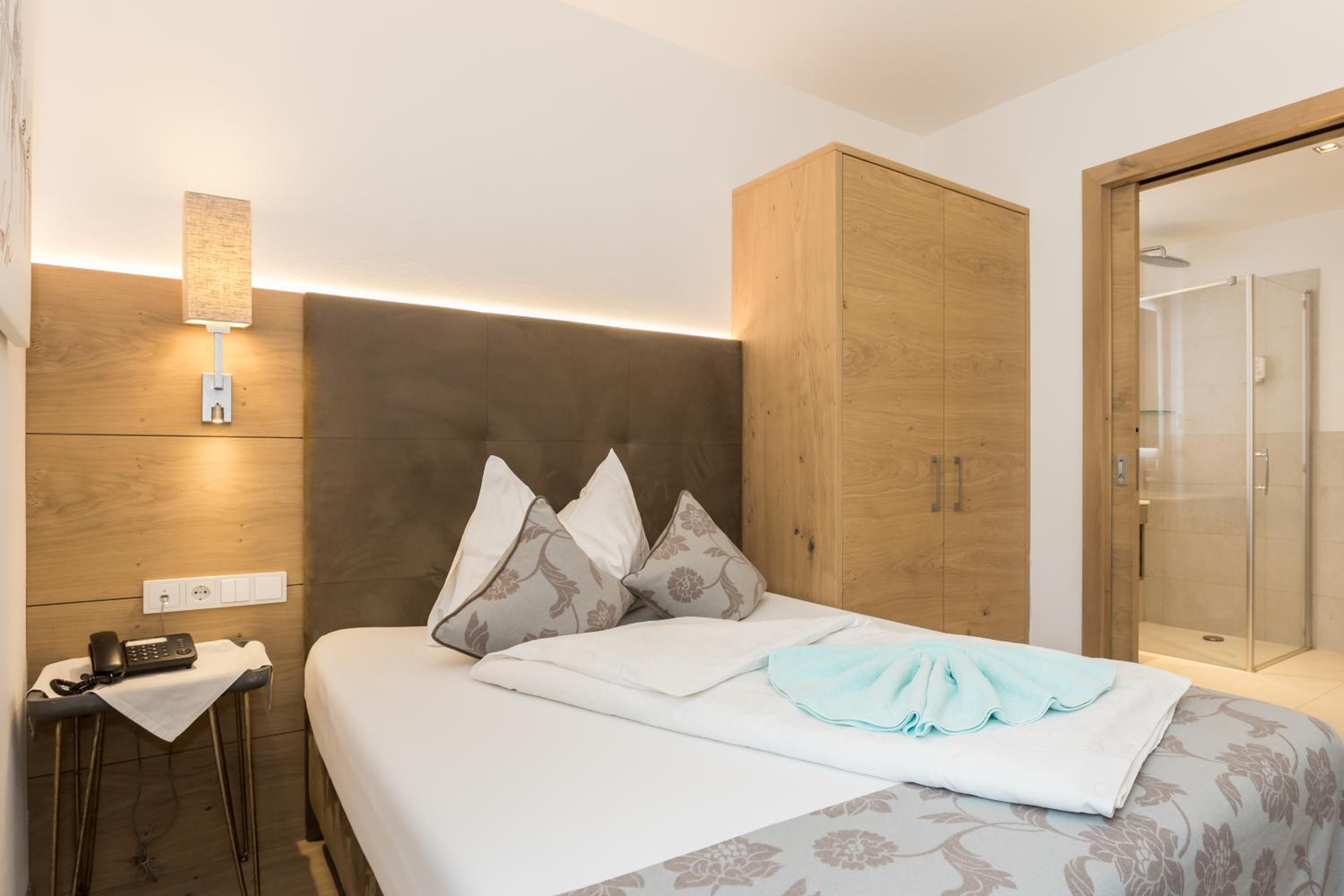 Basic Triple Room photo 1