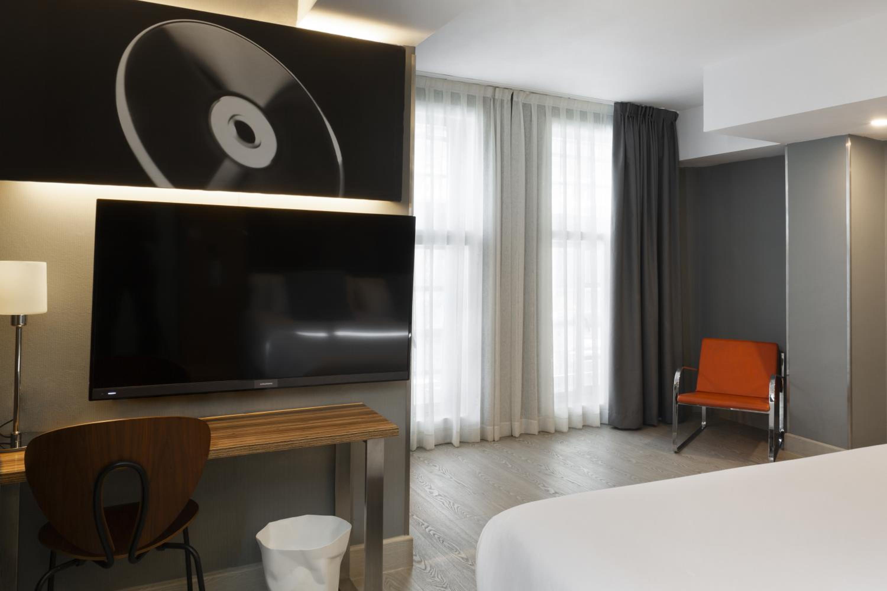 Double or Twin Room (1-2 Adults)