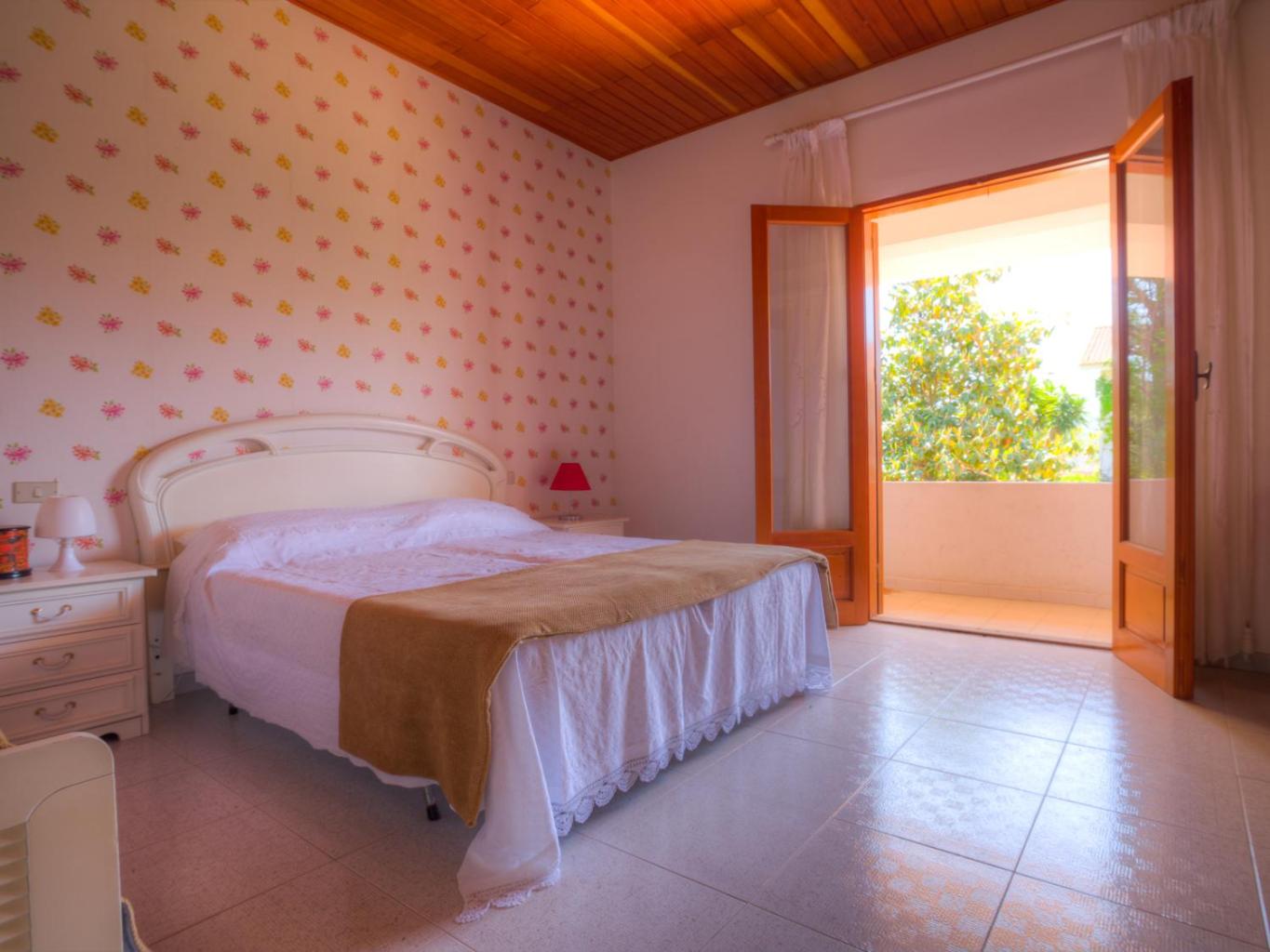 Villa - Beach Front Calipso