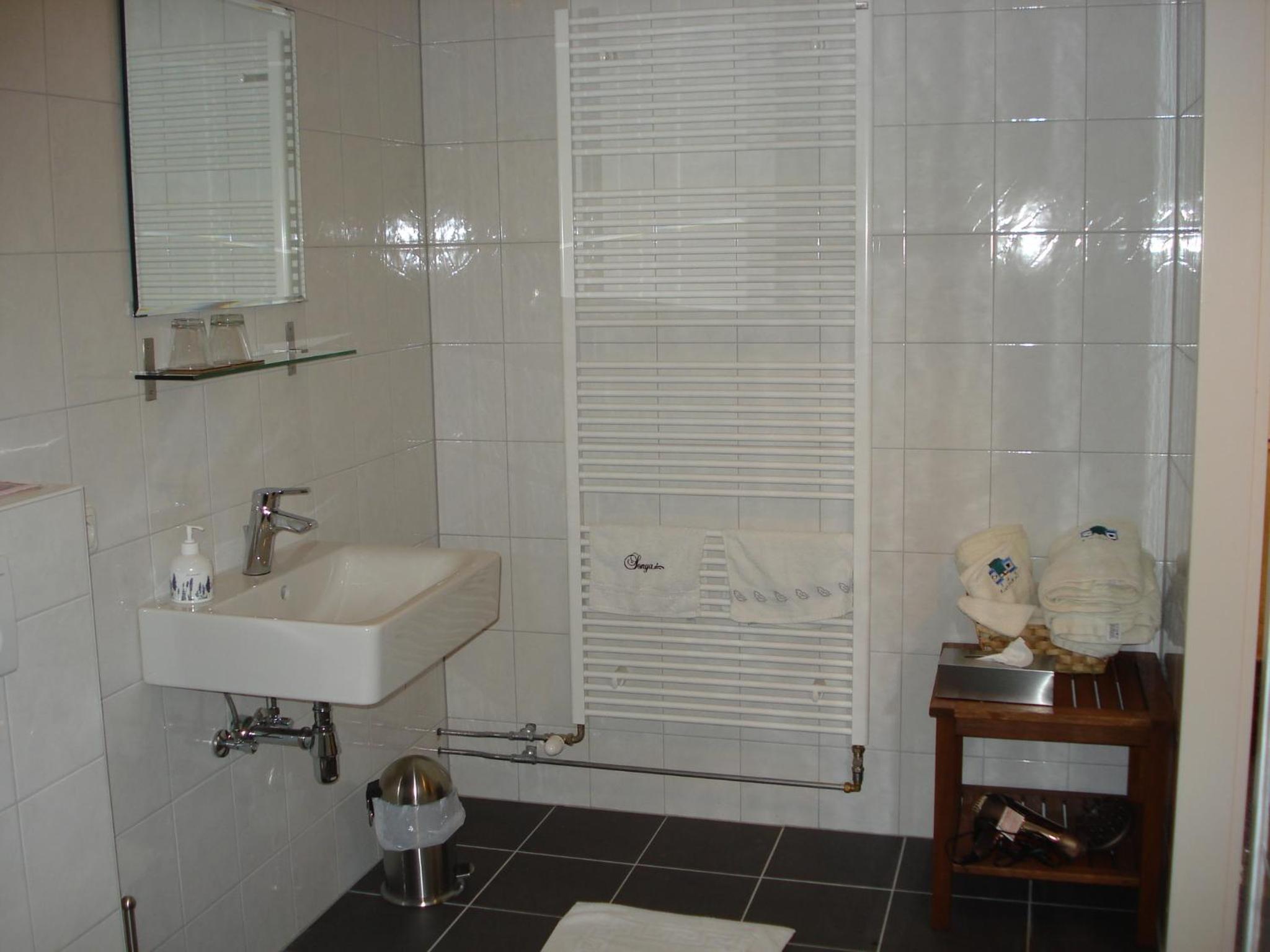 Large Double Room photo 2