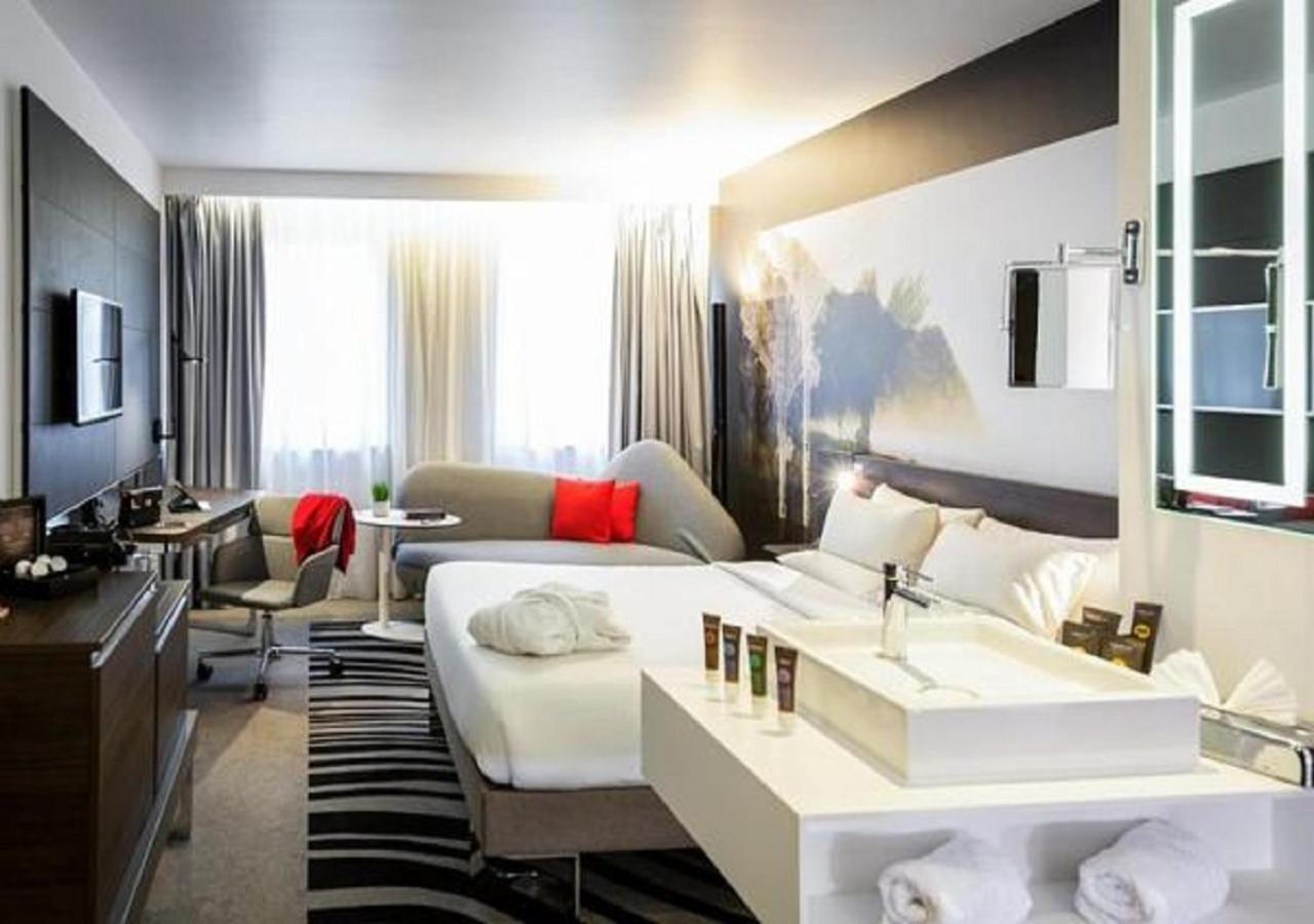 Executive Room With Queen Bed