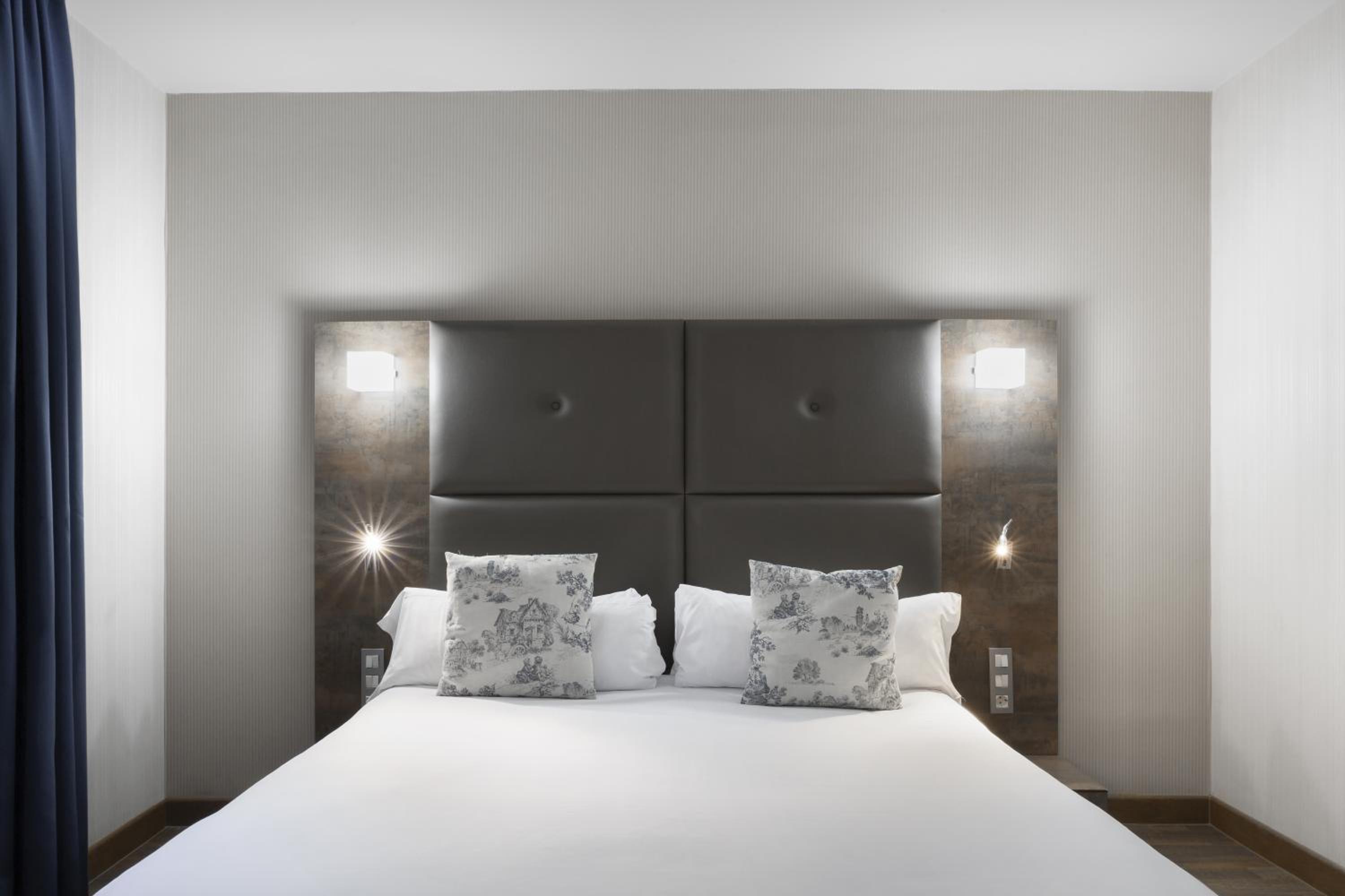 Quintuple Room (5 Adults) photo 3