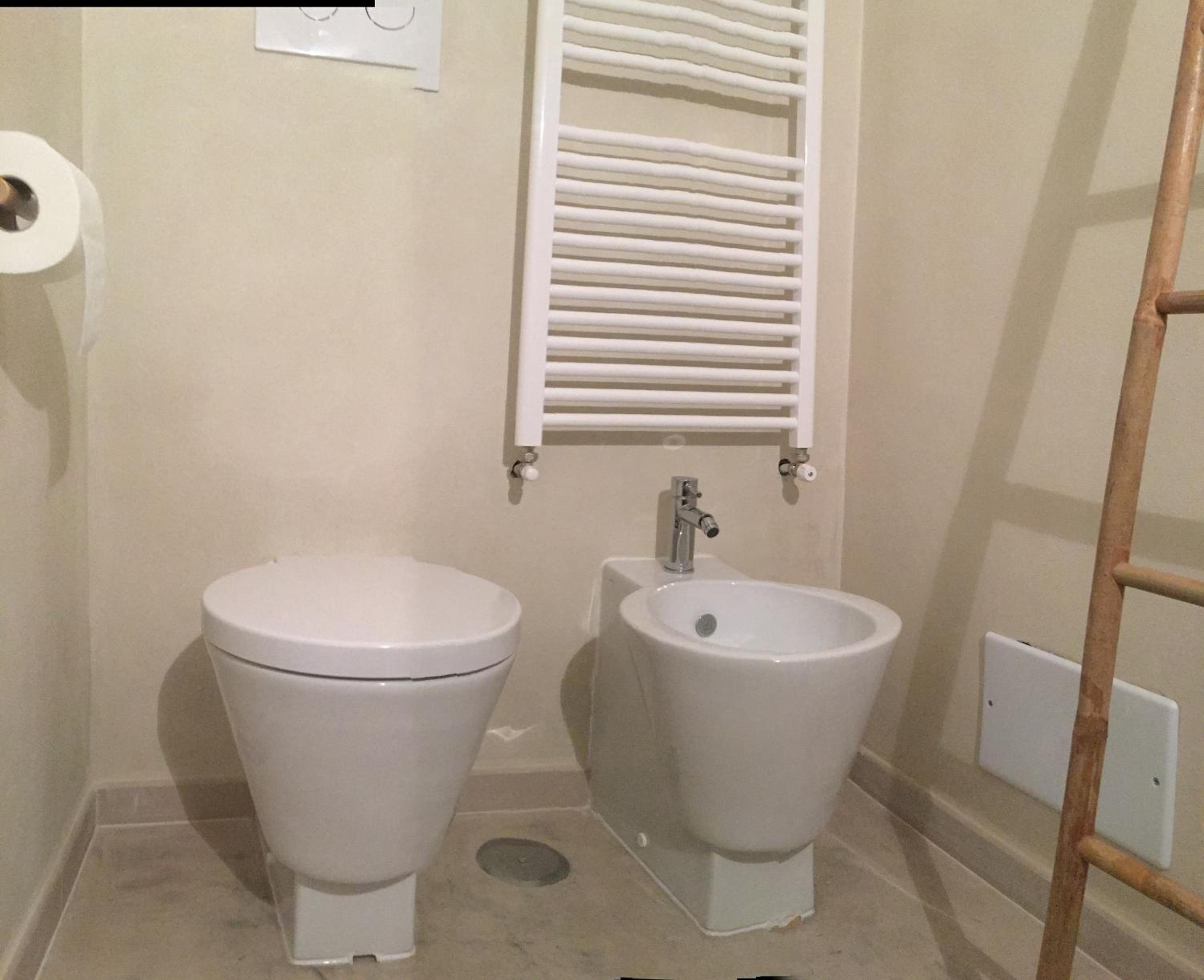 Superior Family Room - Photo 9