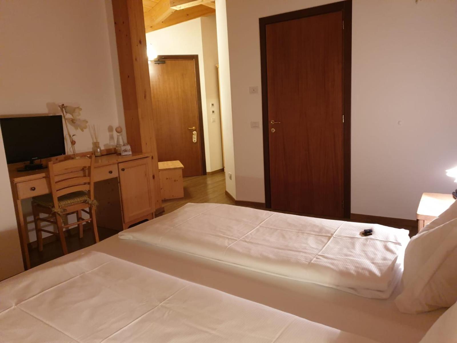 Superior Double or Twin Room with Mountain View - Photo 6