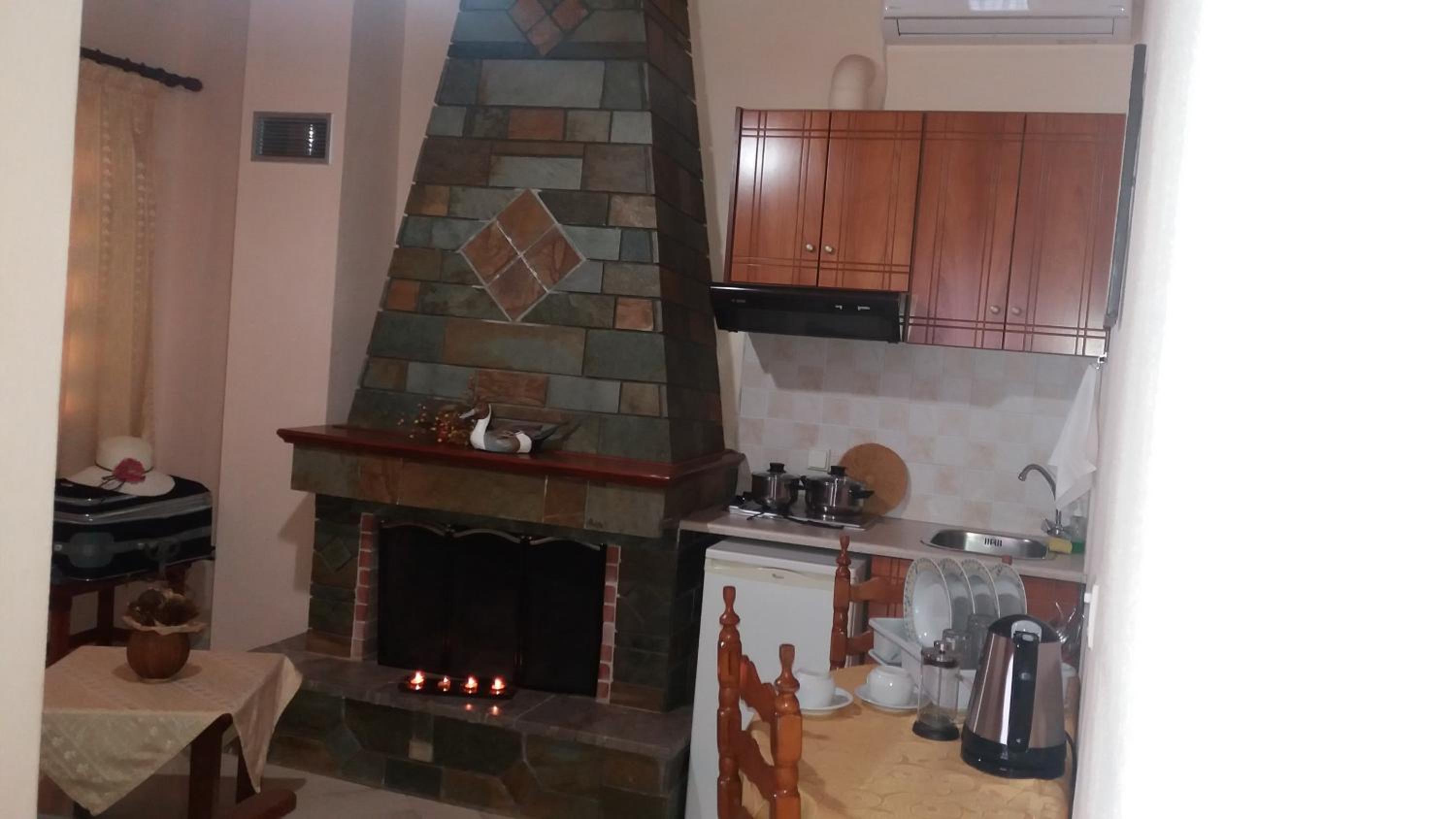 One-Bedroom Apartment with Sea View - 1st Floor photo 3