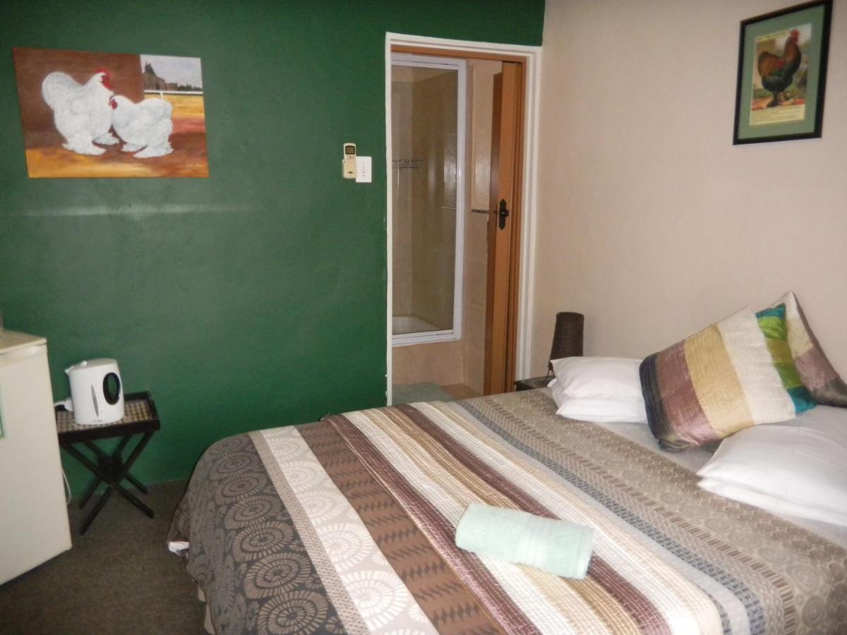Small Double Room photo 2