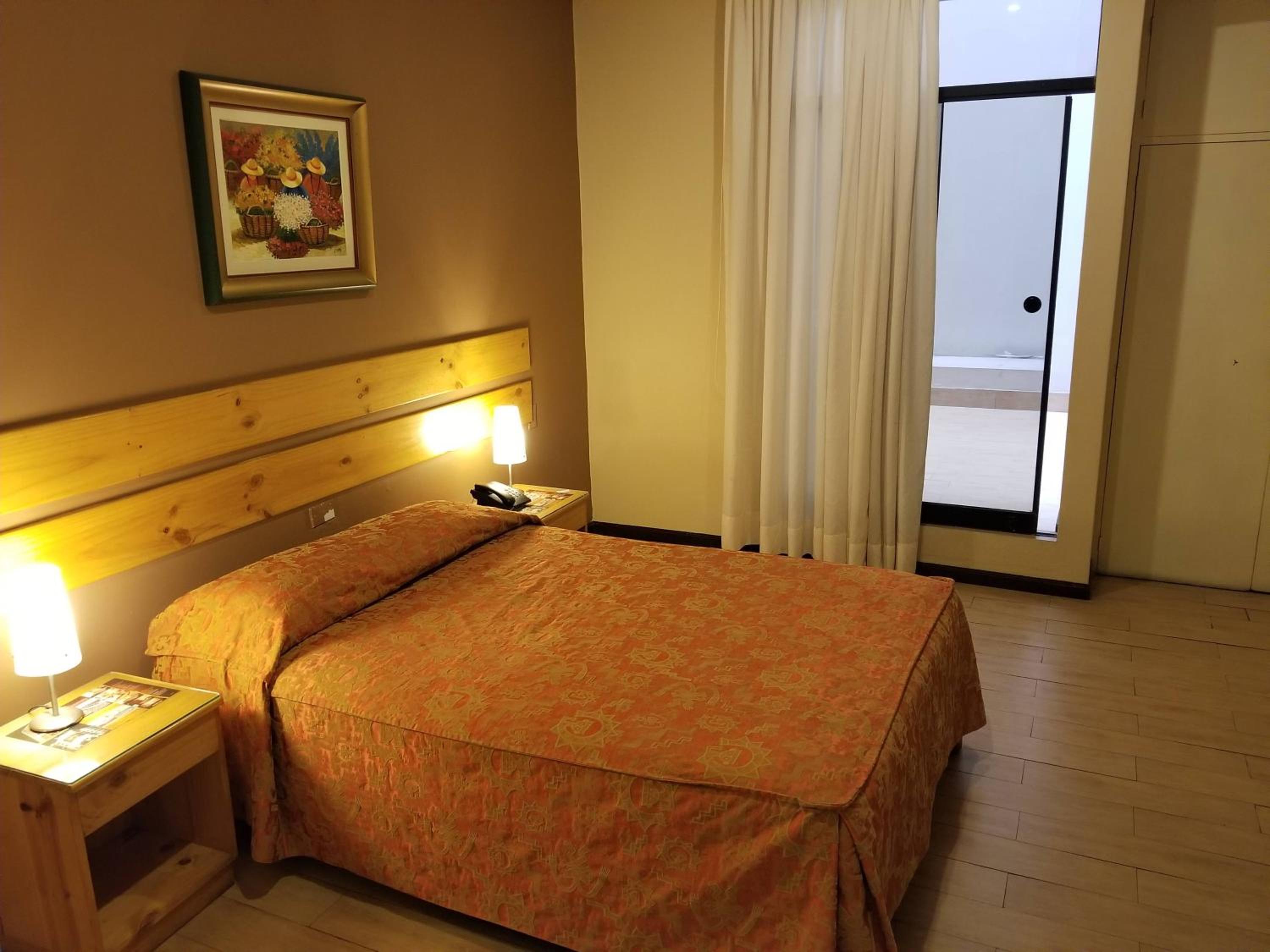 Single Room photo 3