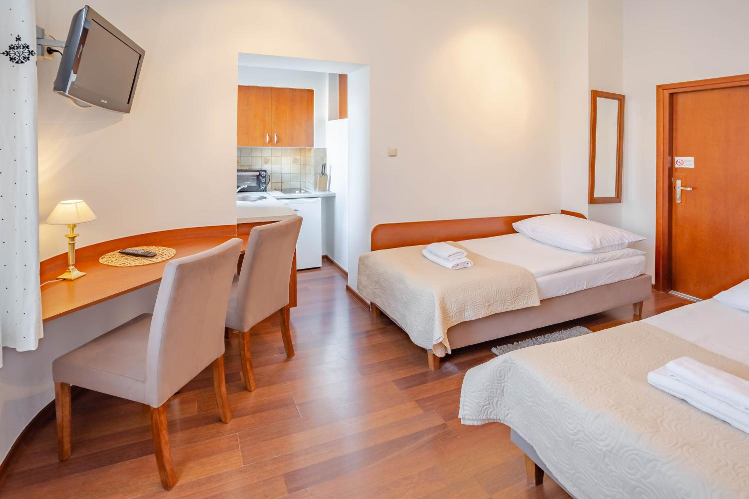 Double Room with Kitchenette photo 1