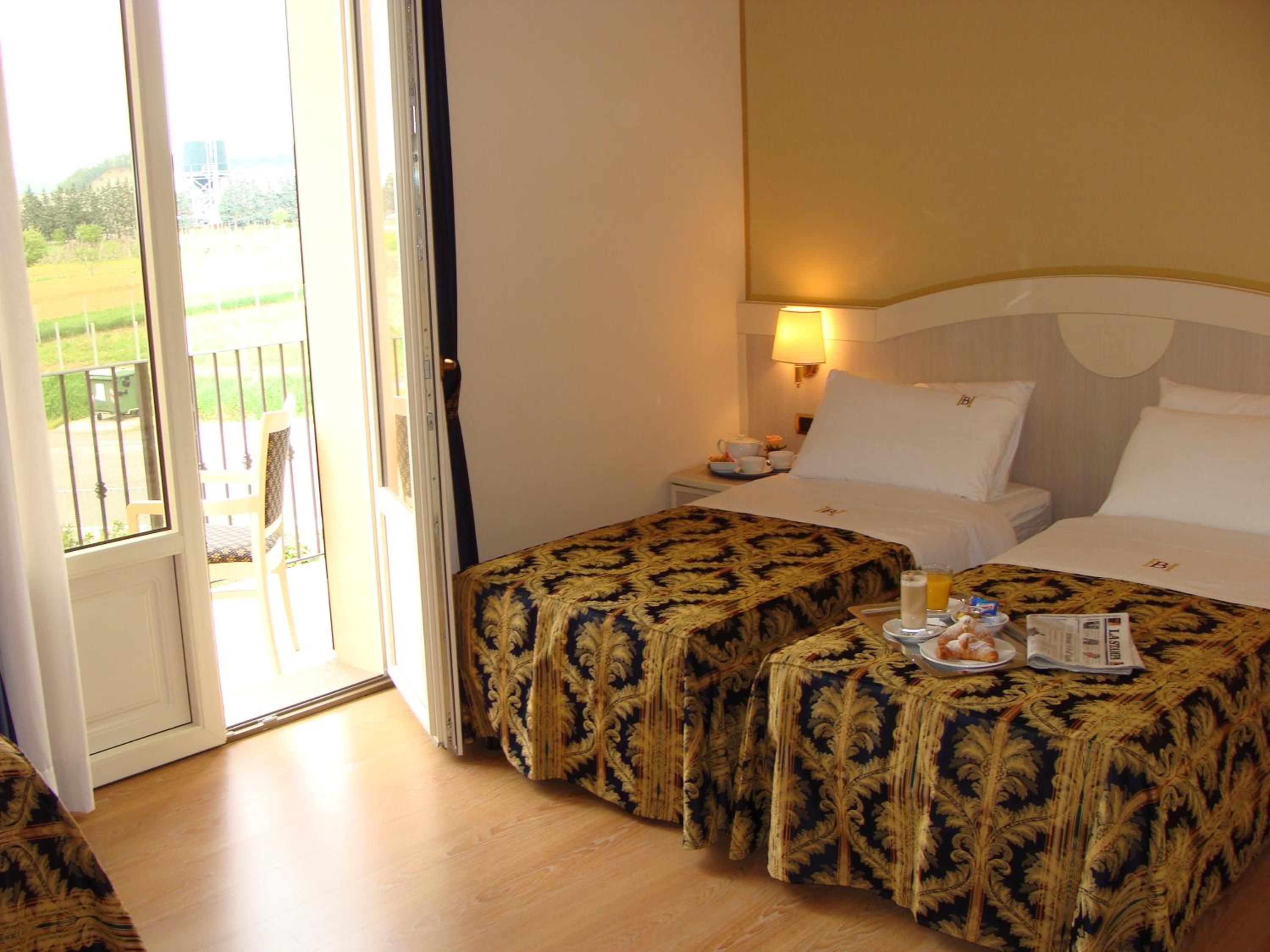 Twin Room photo 2