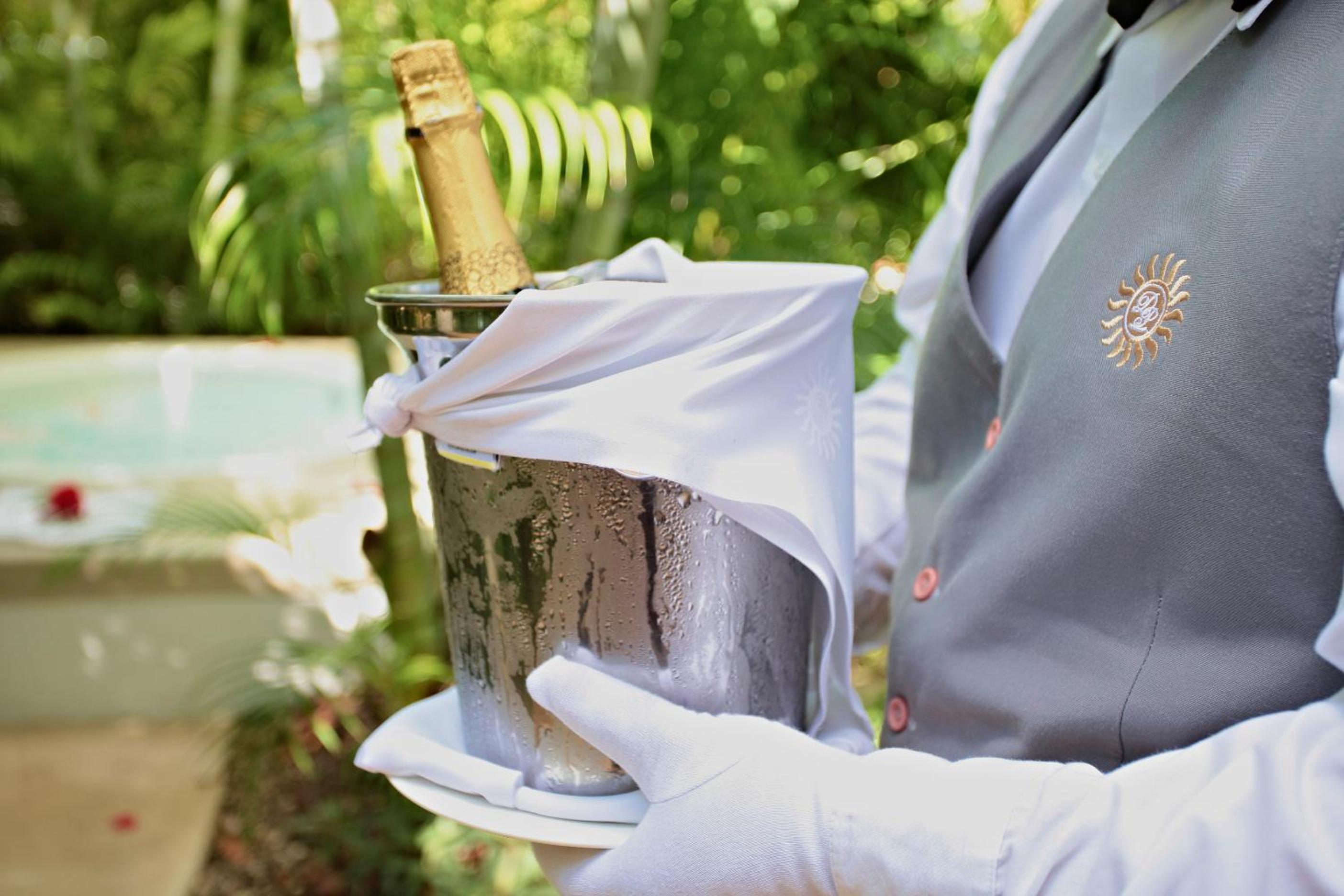 Junior Suite Superior Garden (1 Adult)