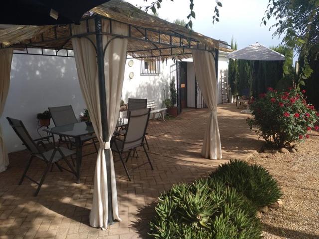 Casa de cuatro habitaciones