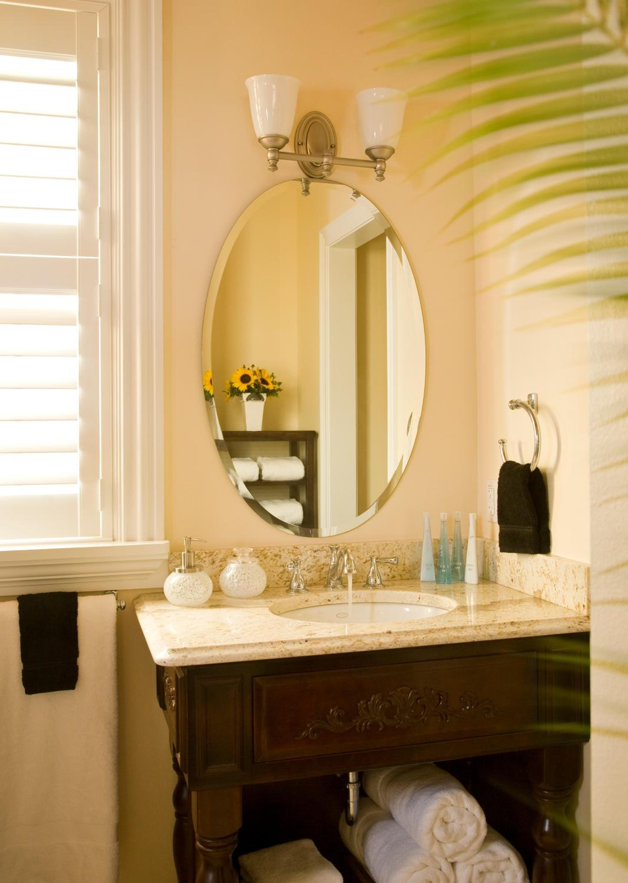 Deluxe King Room with Spa Bath photo 3