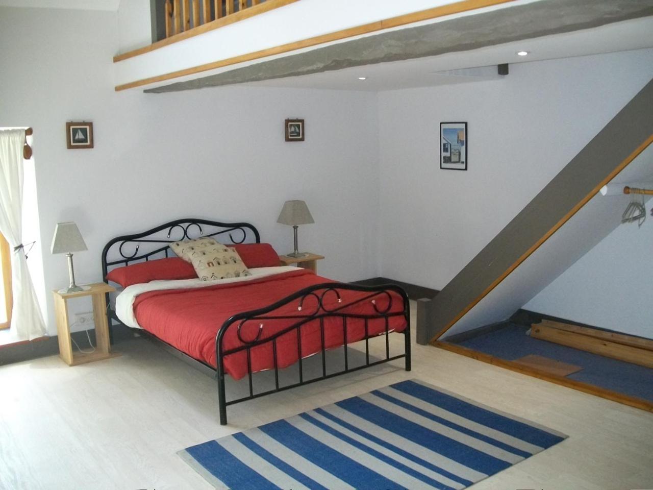 Family Room photo 2