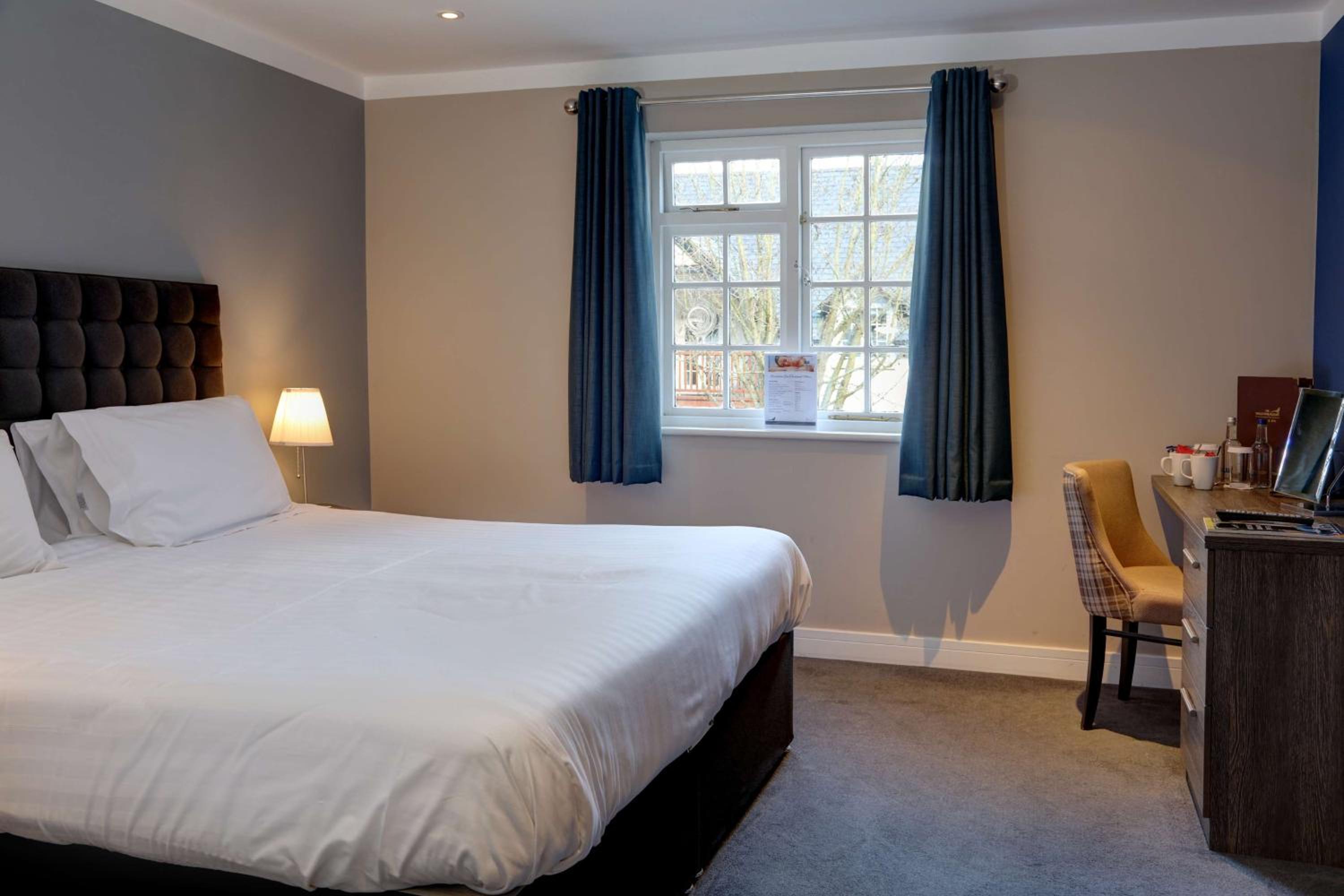 Standard Double Room - Photo 2