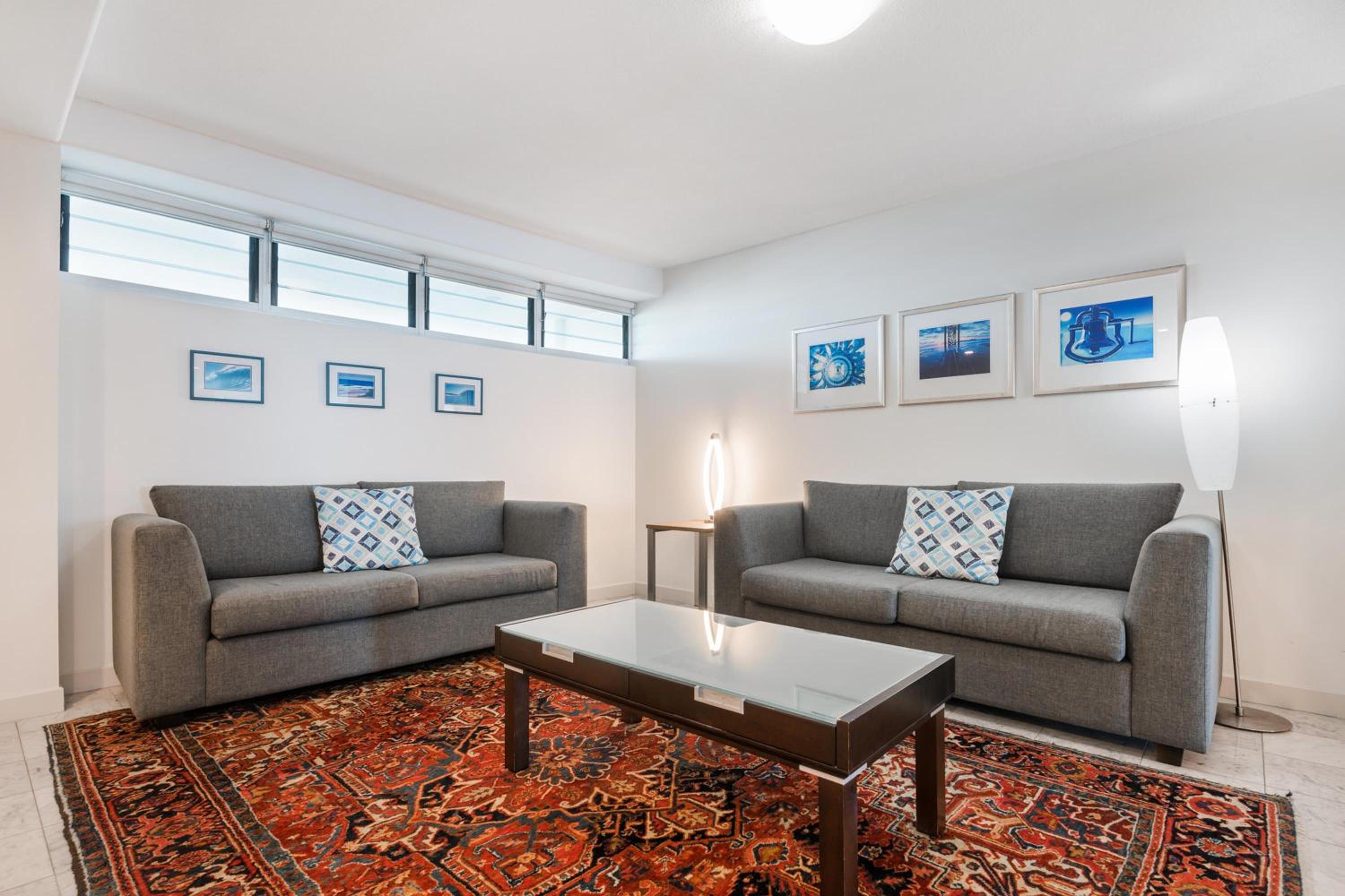 Executive Two-Bedroom Apartment photo 2