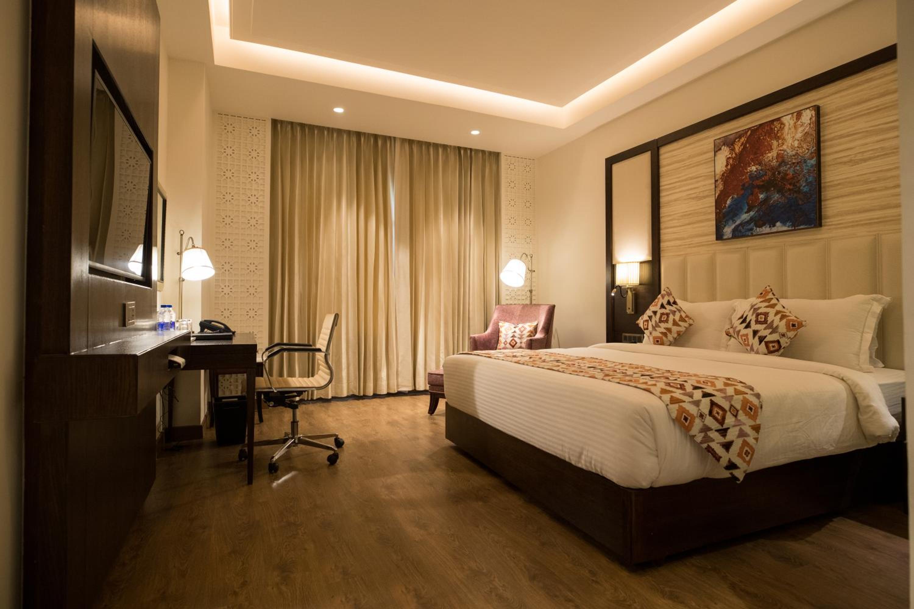 Double Room (Non Smoking) - Book & Unlock Exclusive Discounts - Photo 2