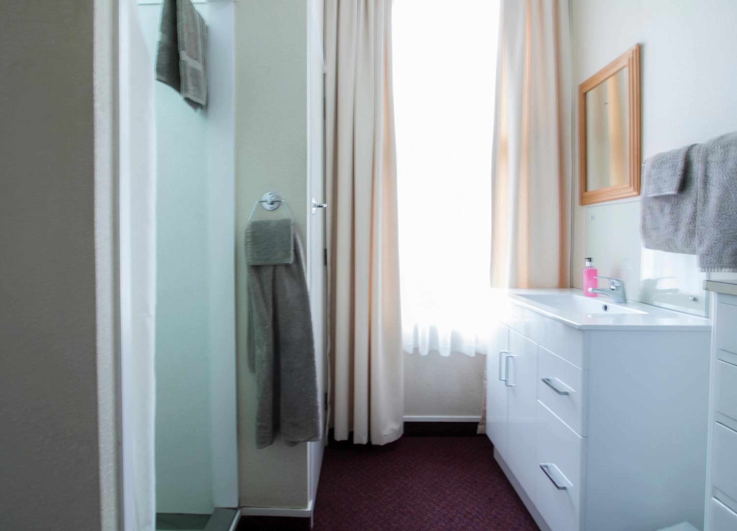 Triple Room - Photo 13