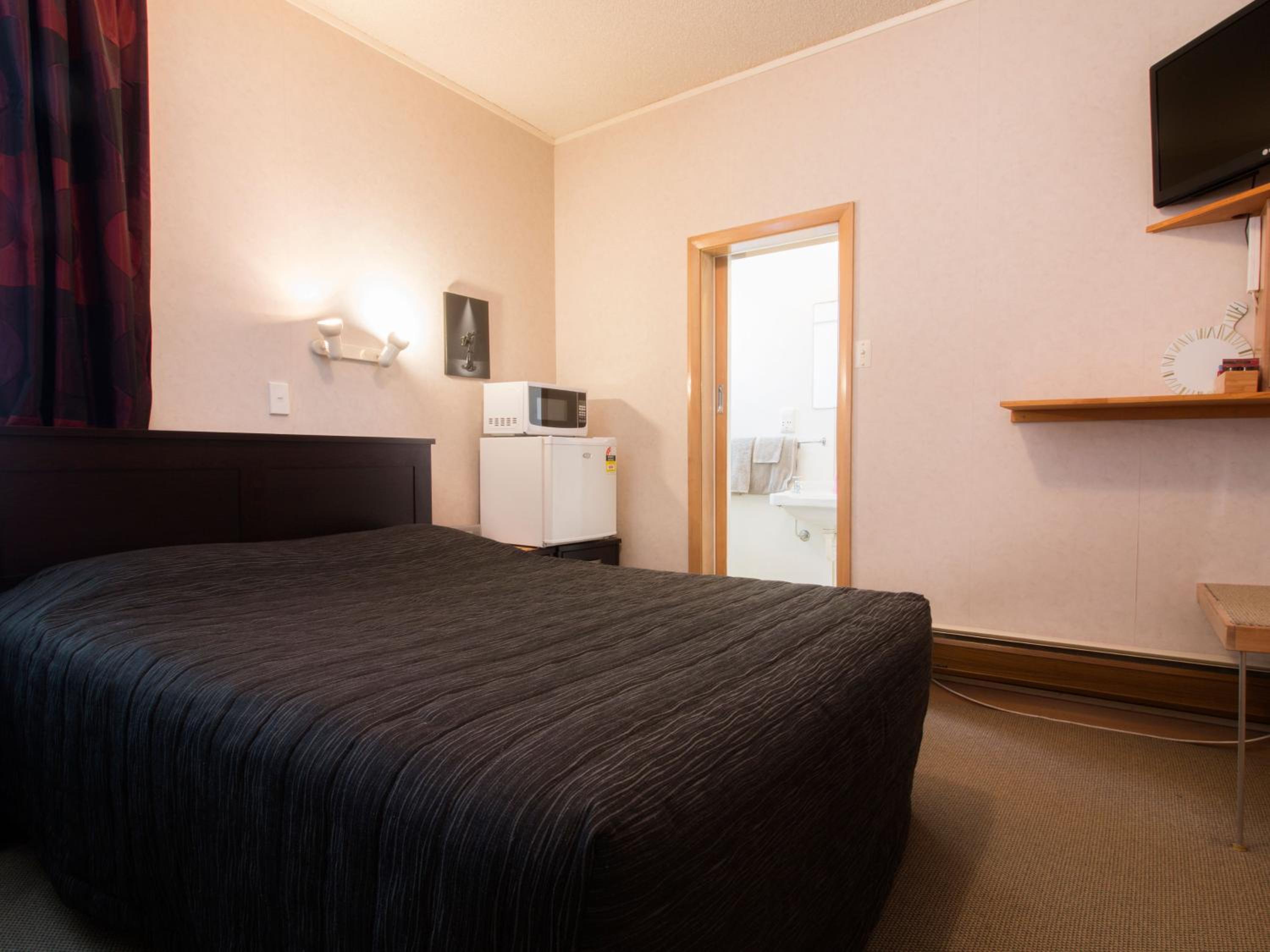 Standard Double Room - Photo 6