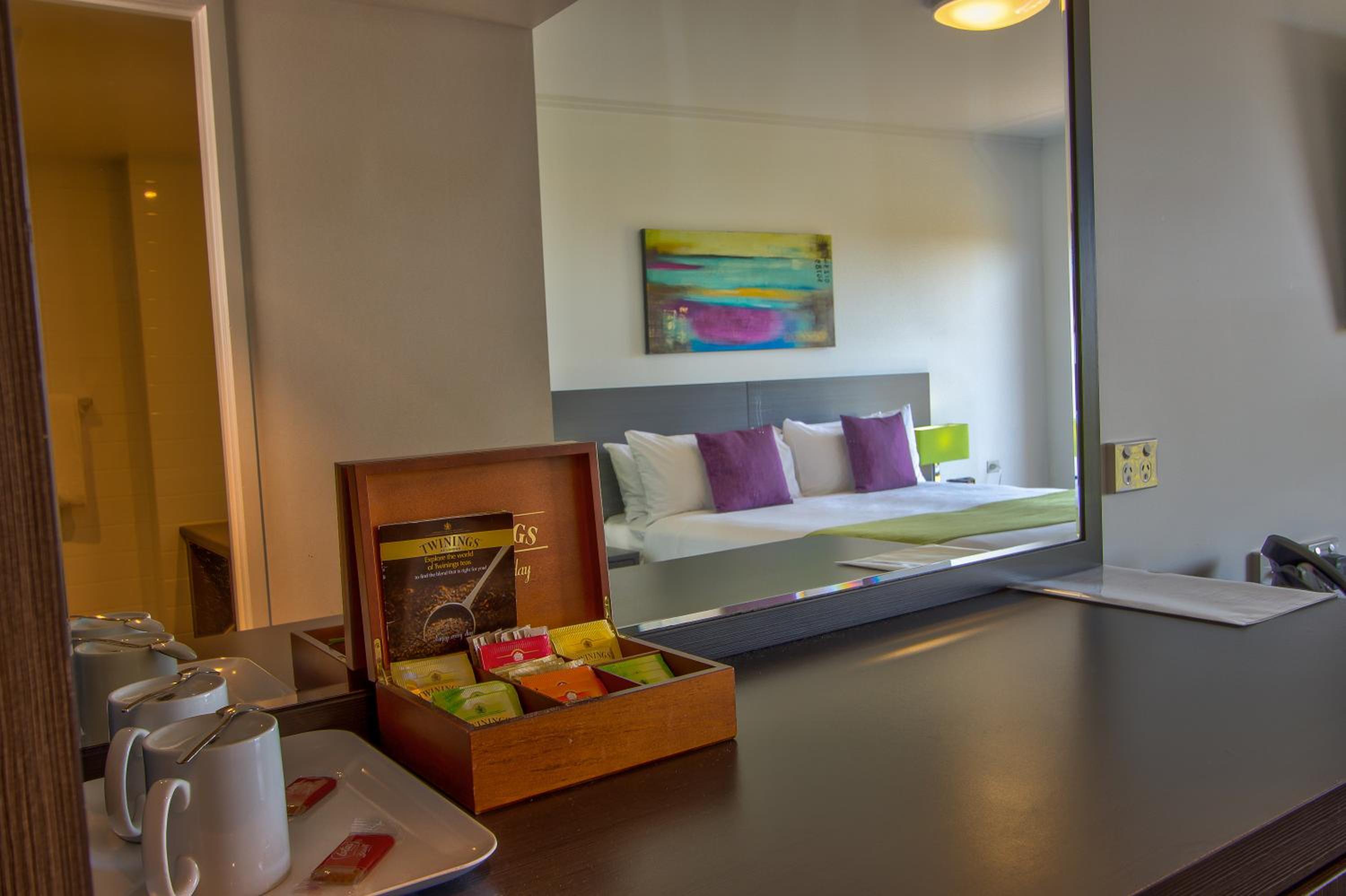 Deluxe King Room photo 2