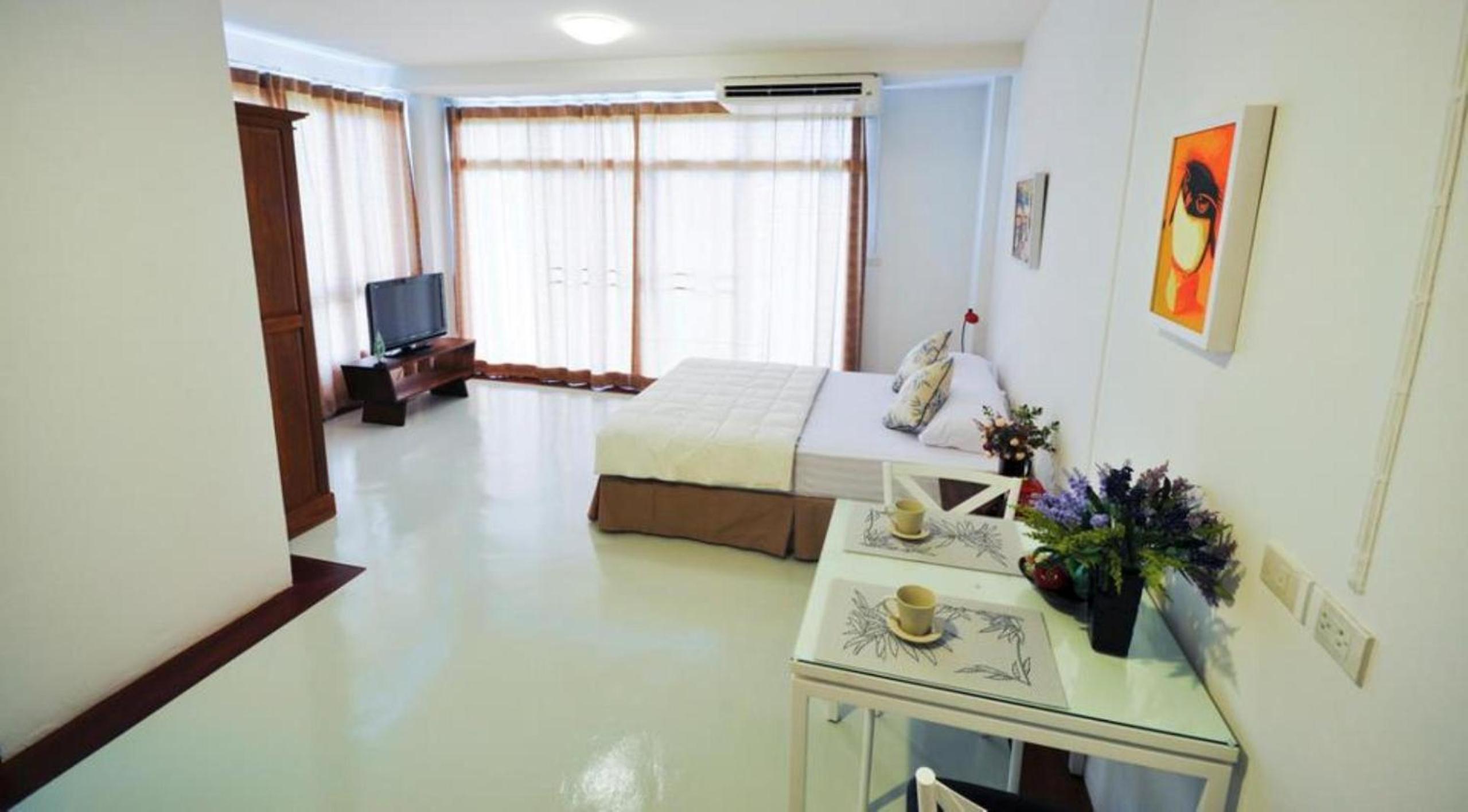 Deluxe Double Room photo 2