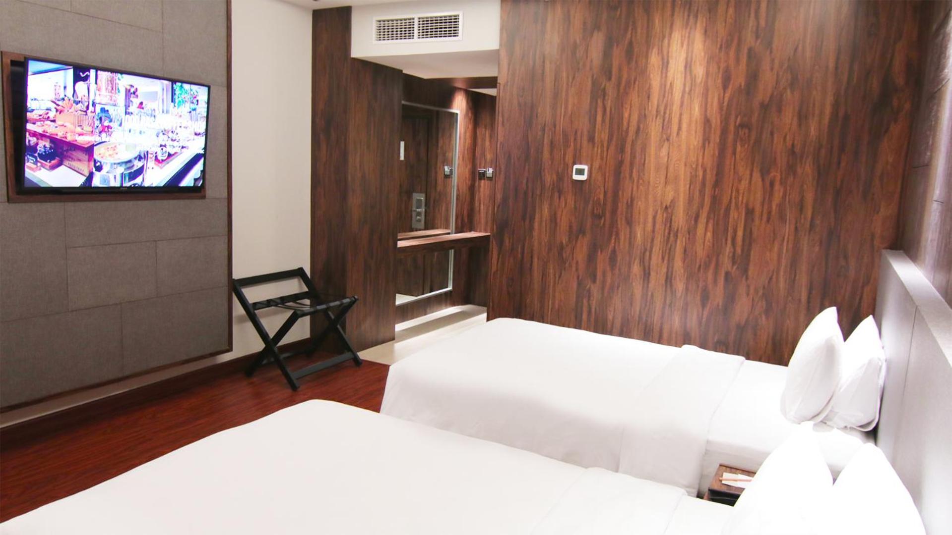 Superior Double Room (Smoking) - Photo 1