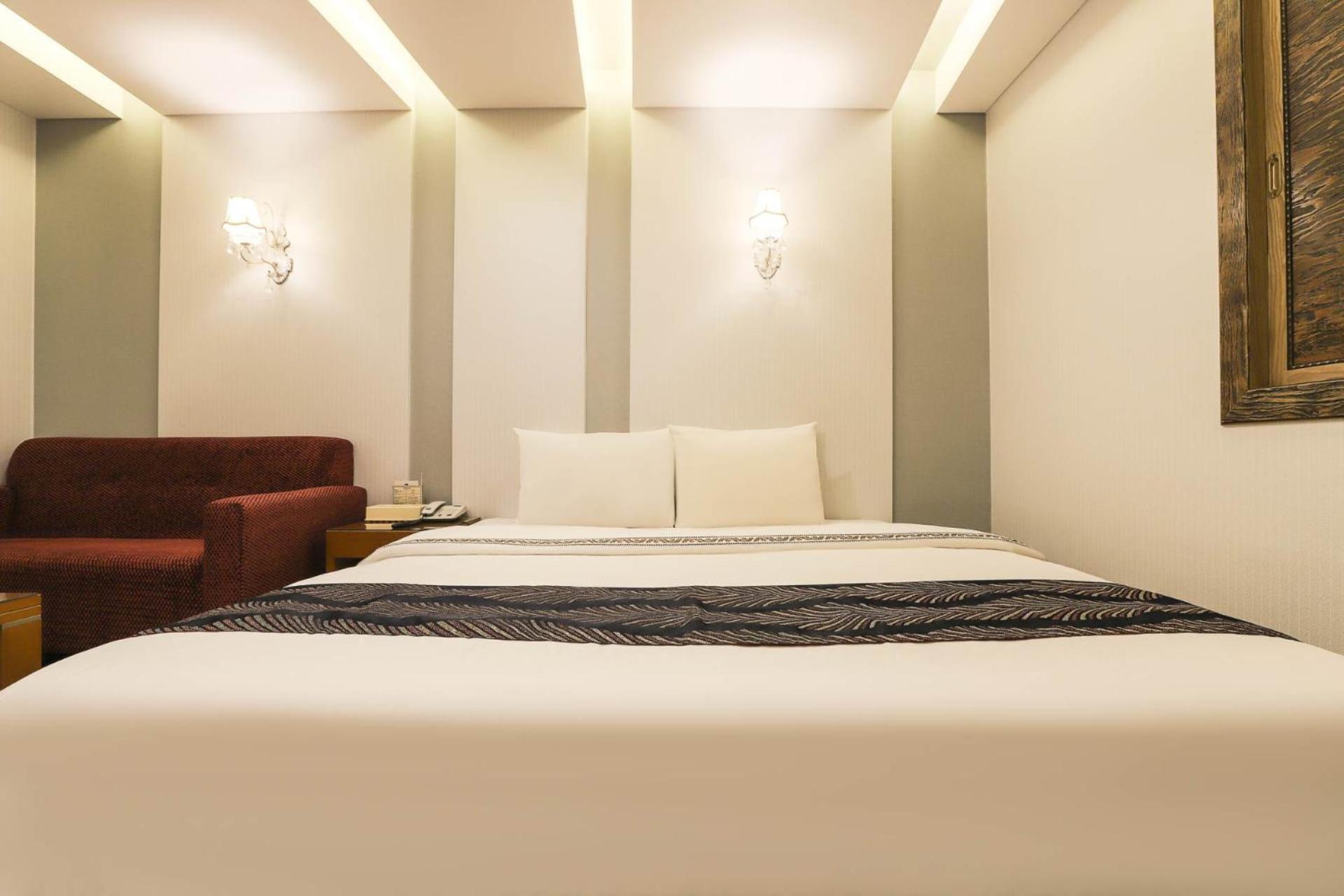 Superior Double Room - Photo 1