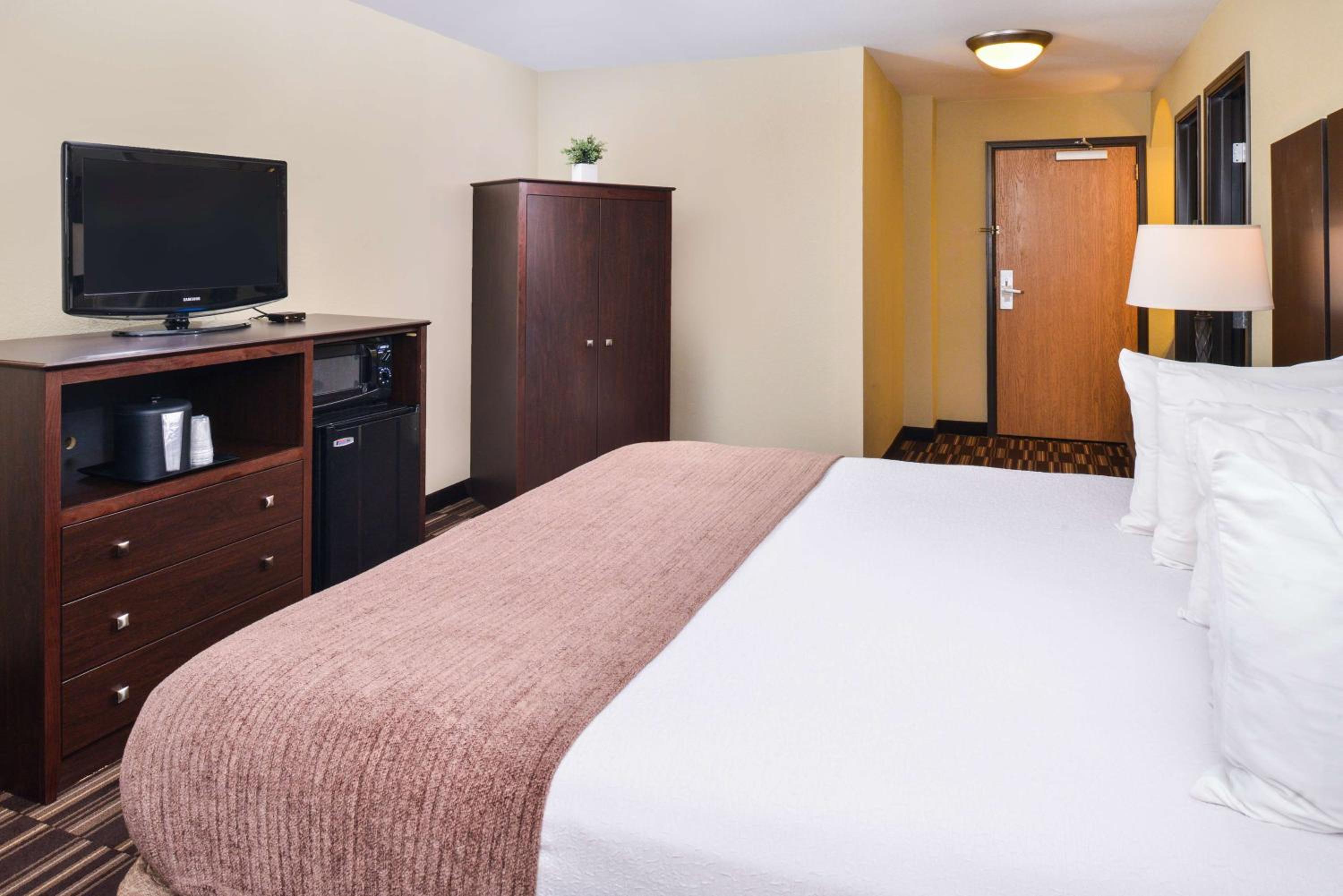 Two-Bedroom Suite - Non-Smoking