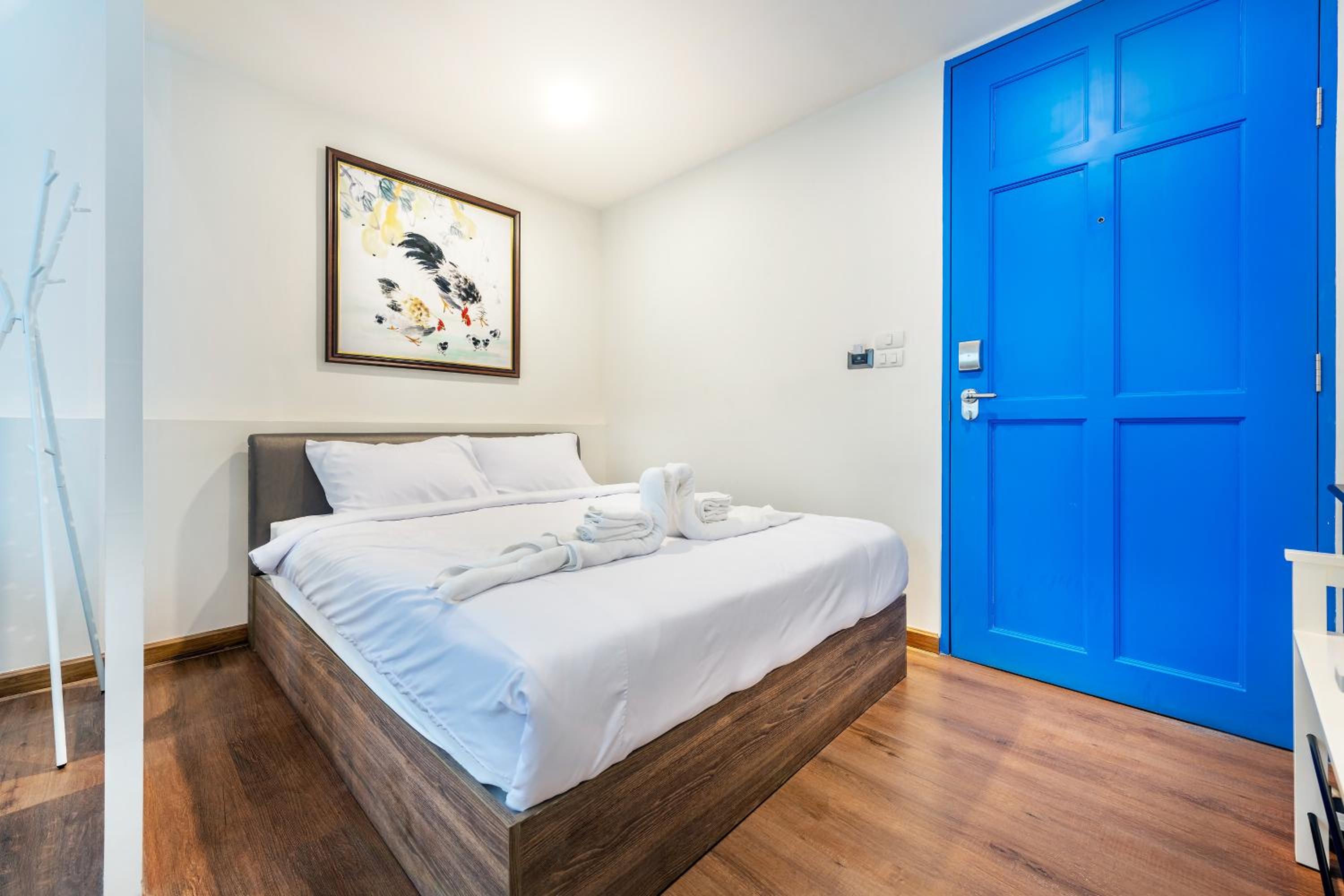 Double Room with Shared Bathroom photo 3