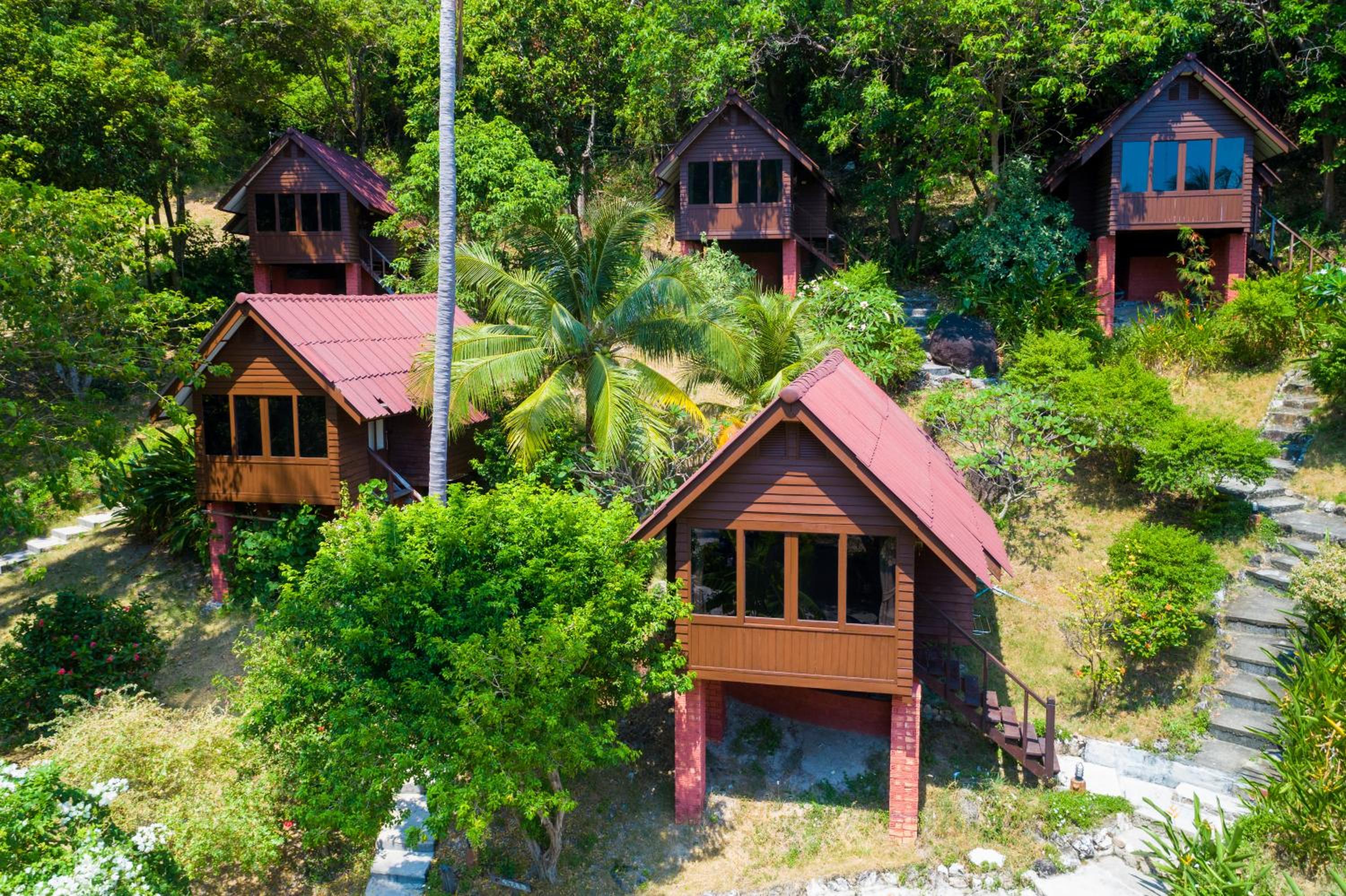 Hillside Cabin with Air Conditioning photo 2